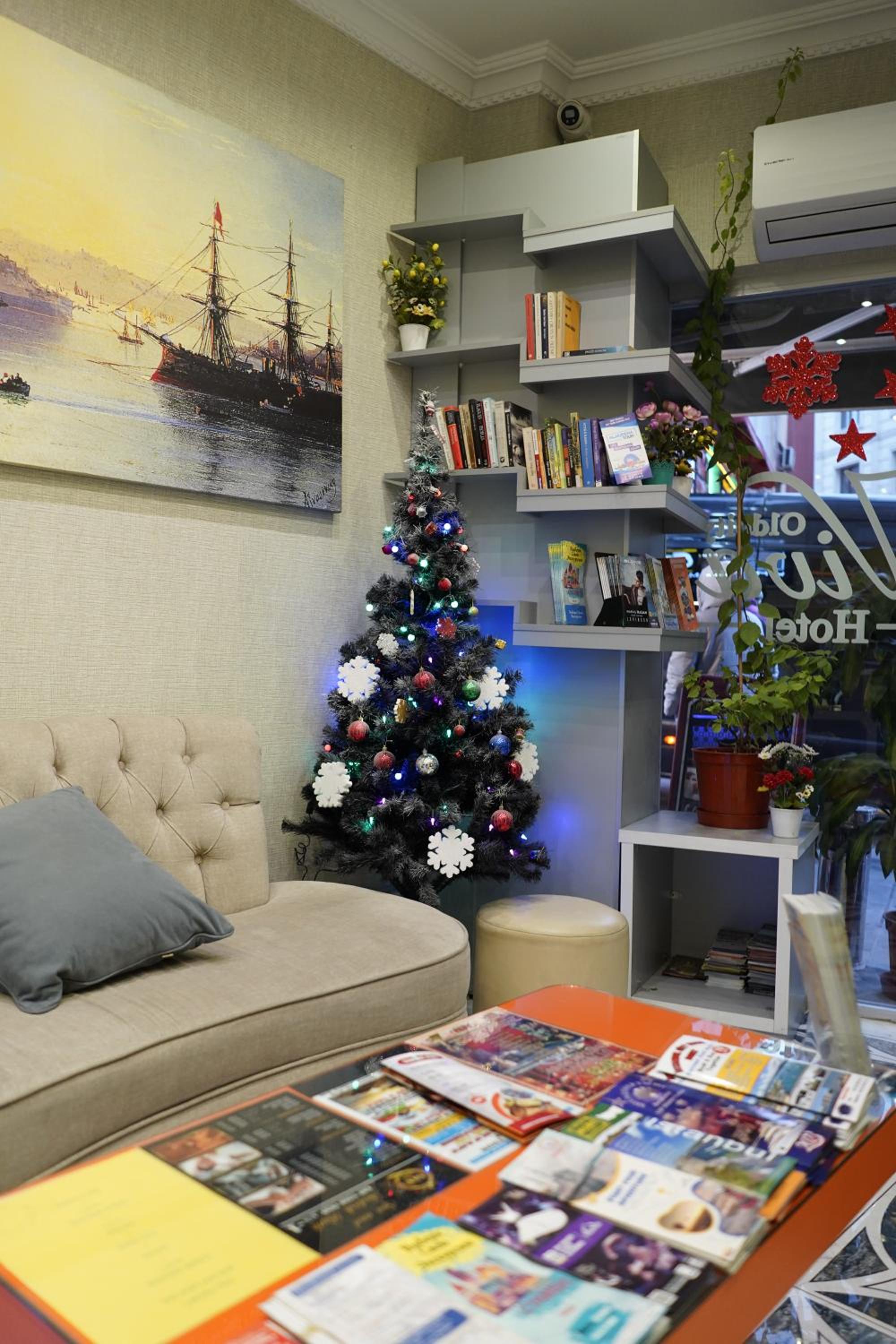 Old City Viva Hotel - Image 32