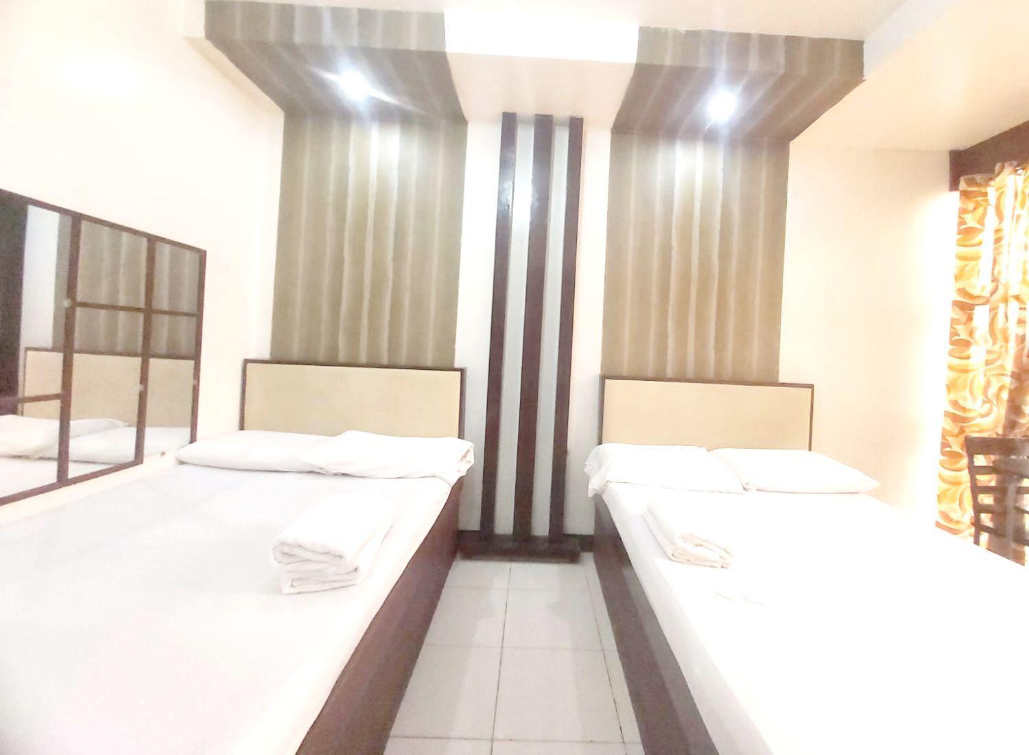 Cosmo Hotel Espana Near Ust