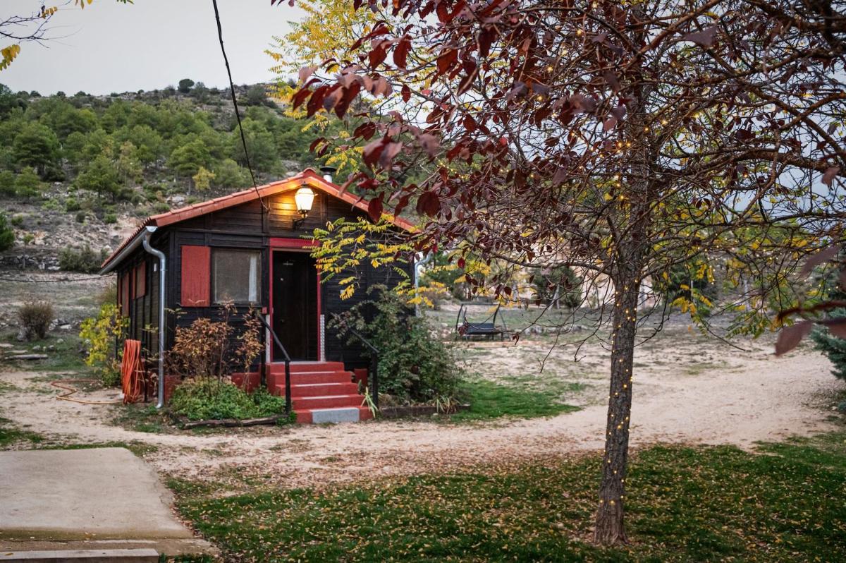 Casa Rural La Canadiense Log Cabin view 2