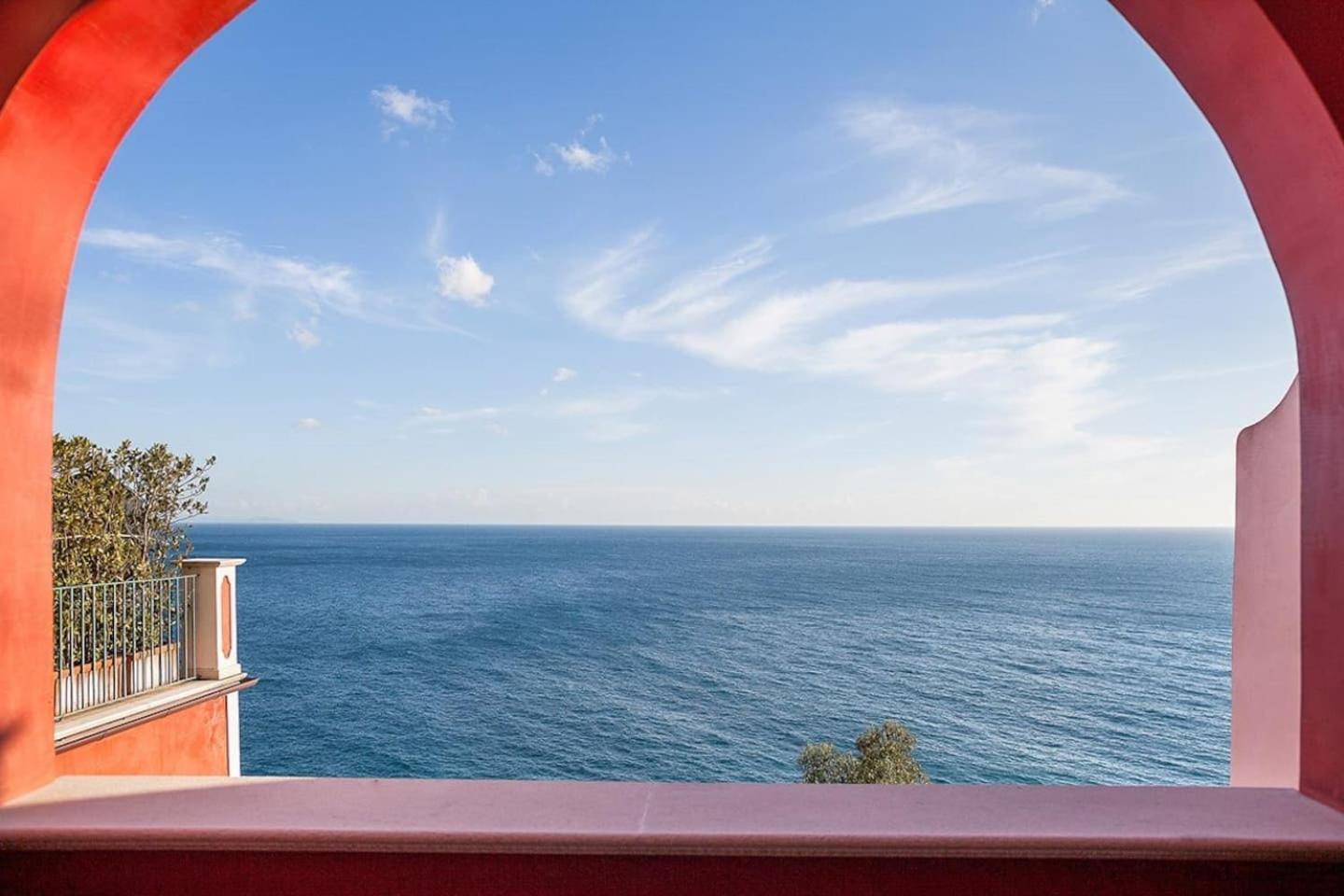 Villa Aurora view 5