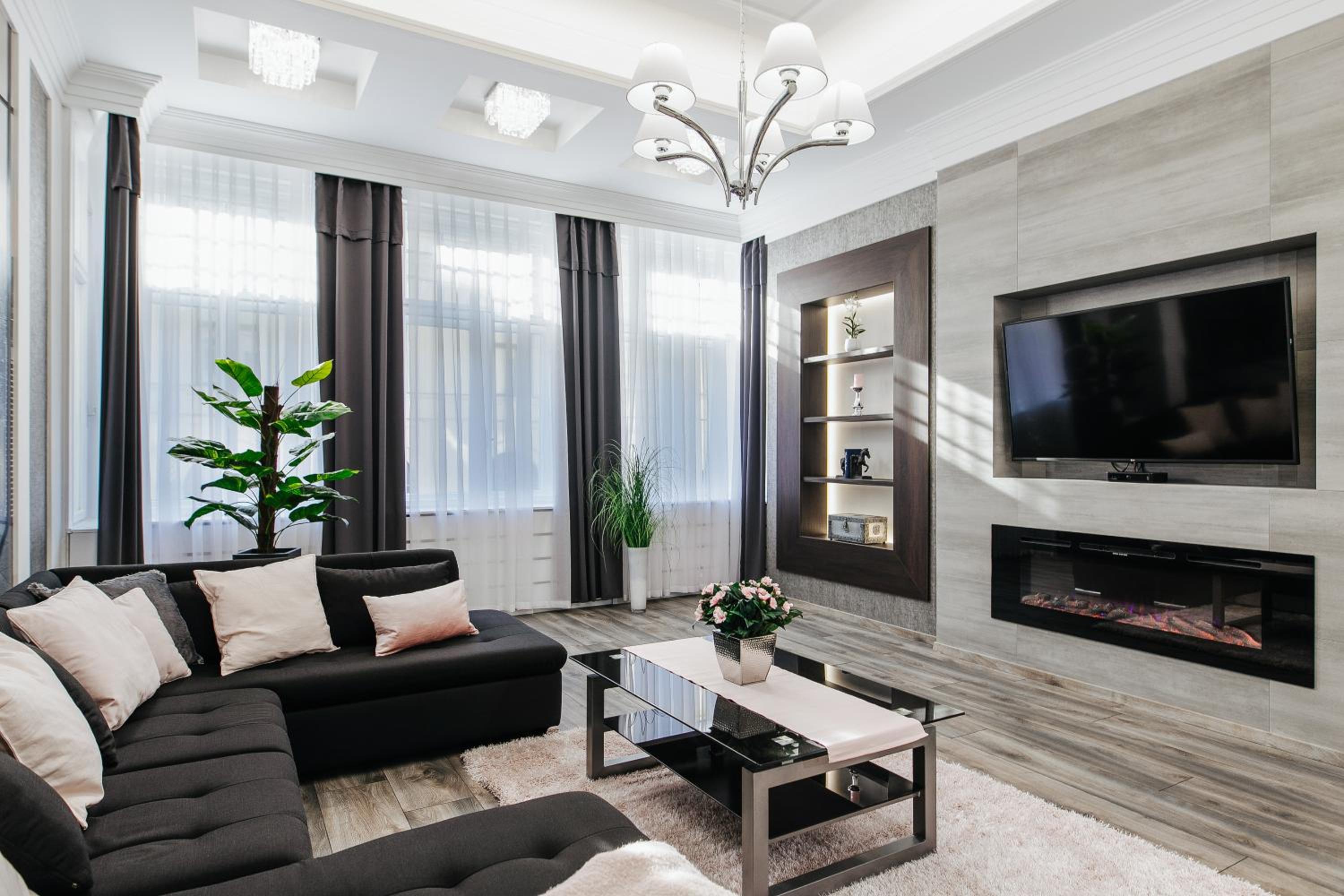 Parliament Square Apartment