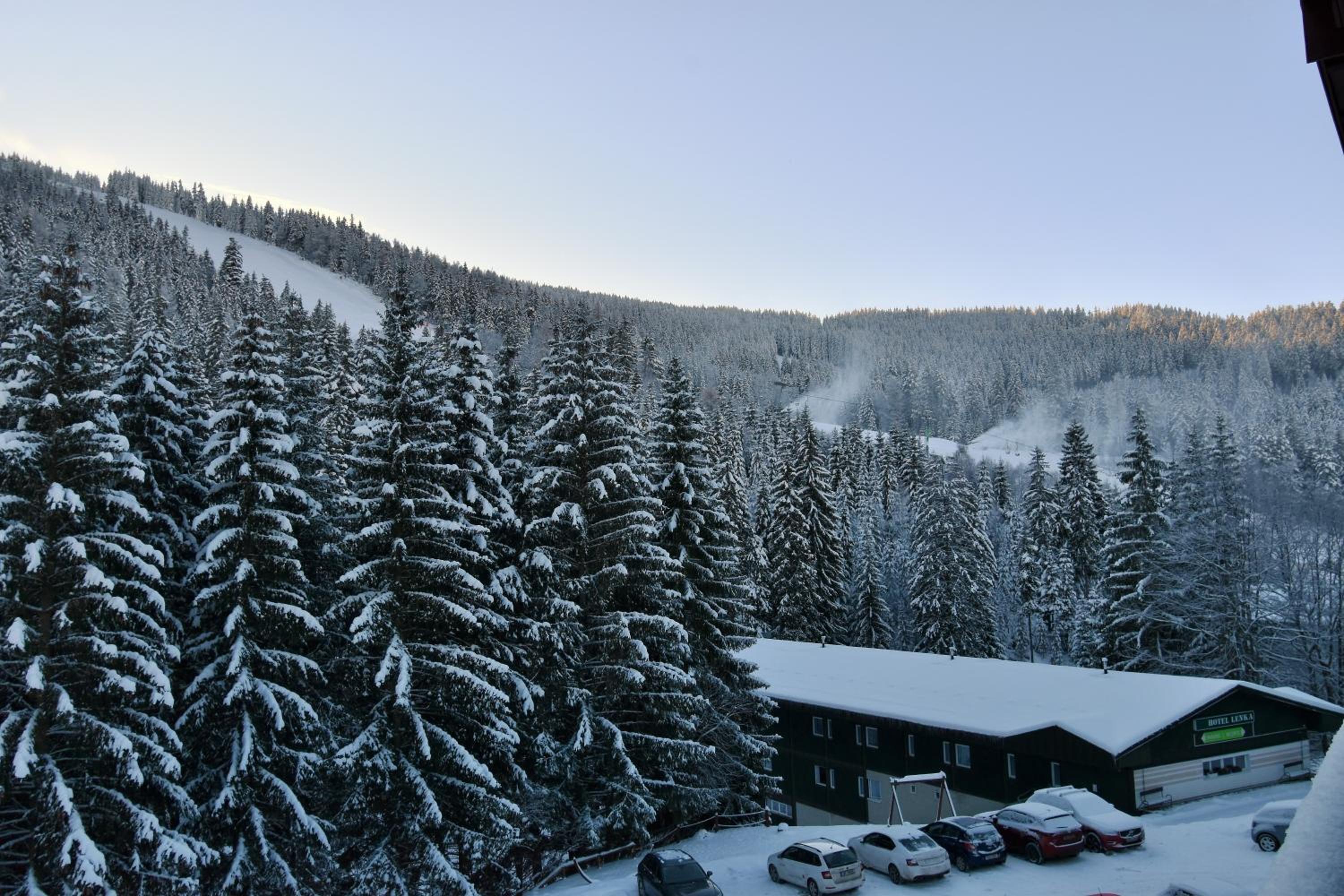 Apartment next to the slopes in St. Peter