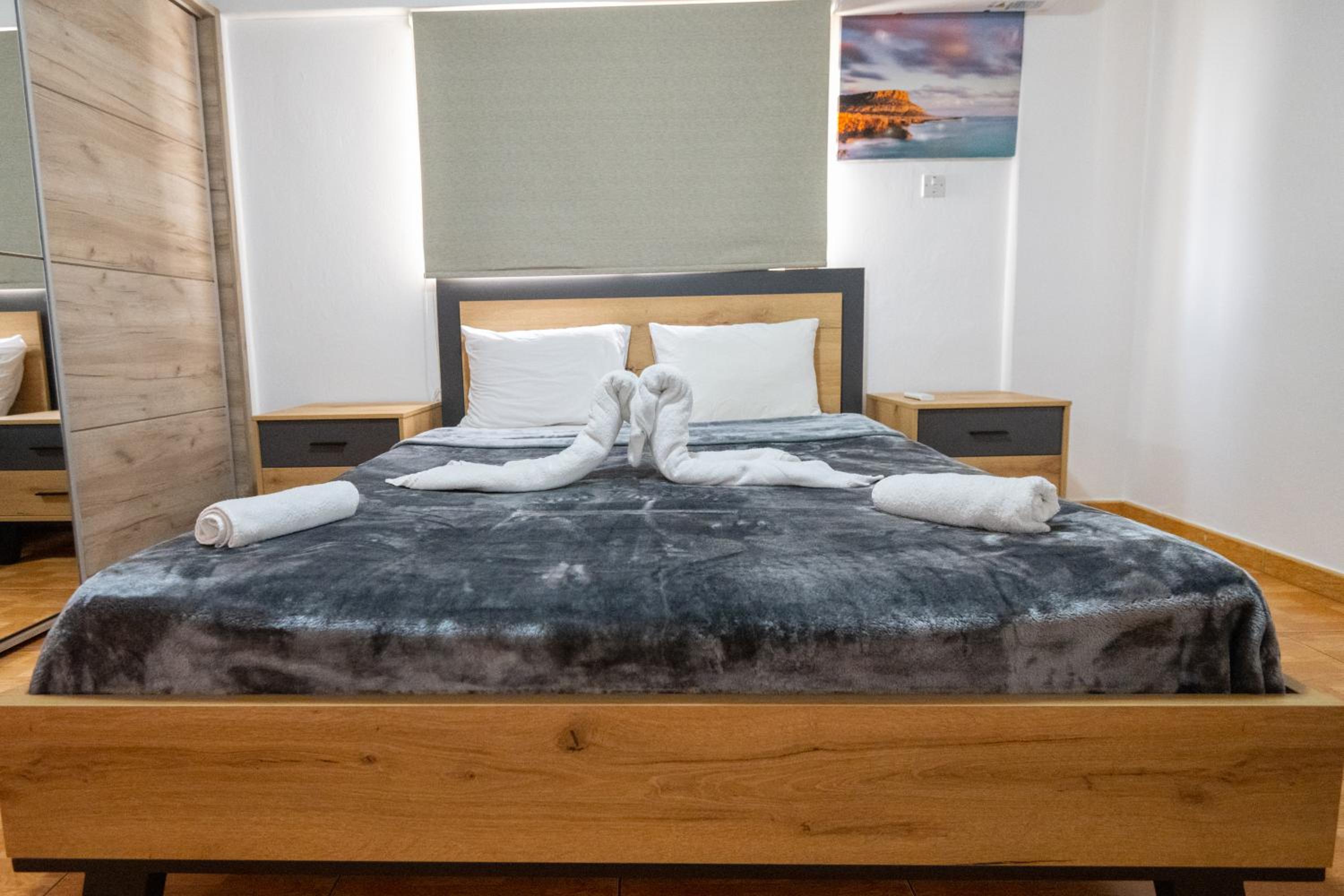 Napa Centrale Suites