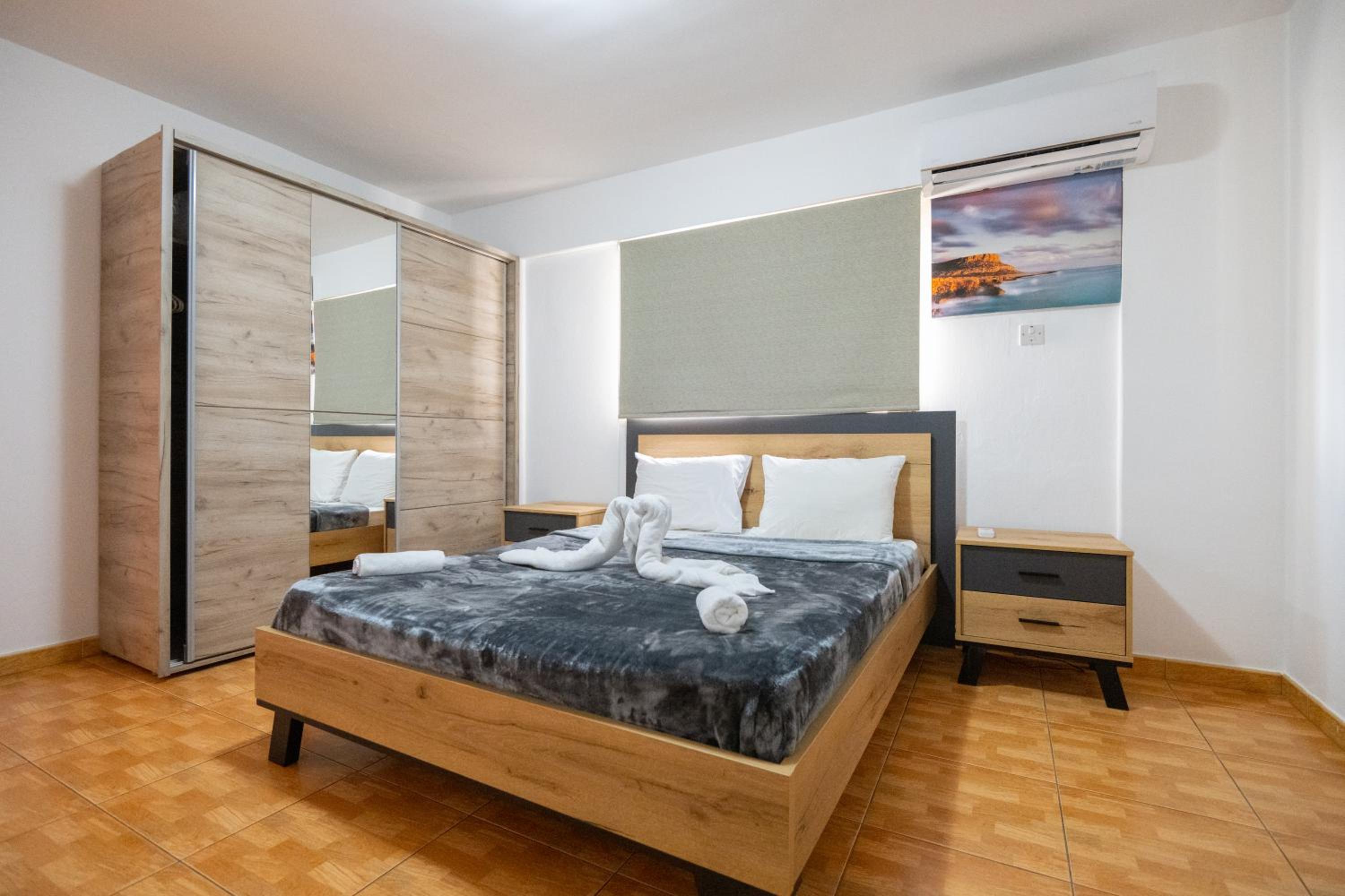 Napa Centrale Suites
