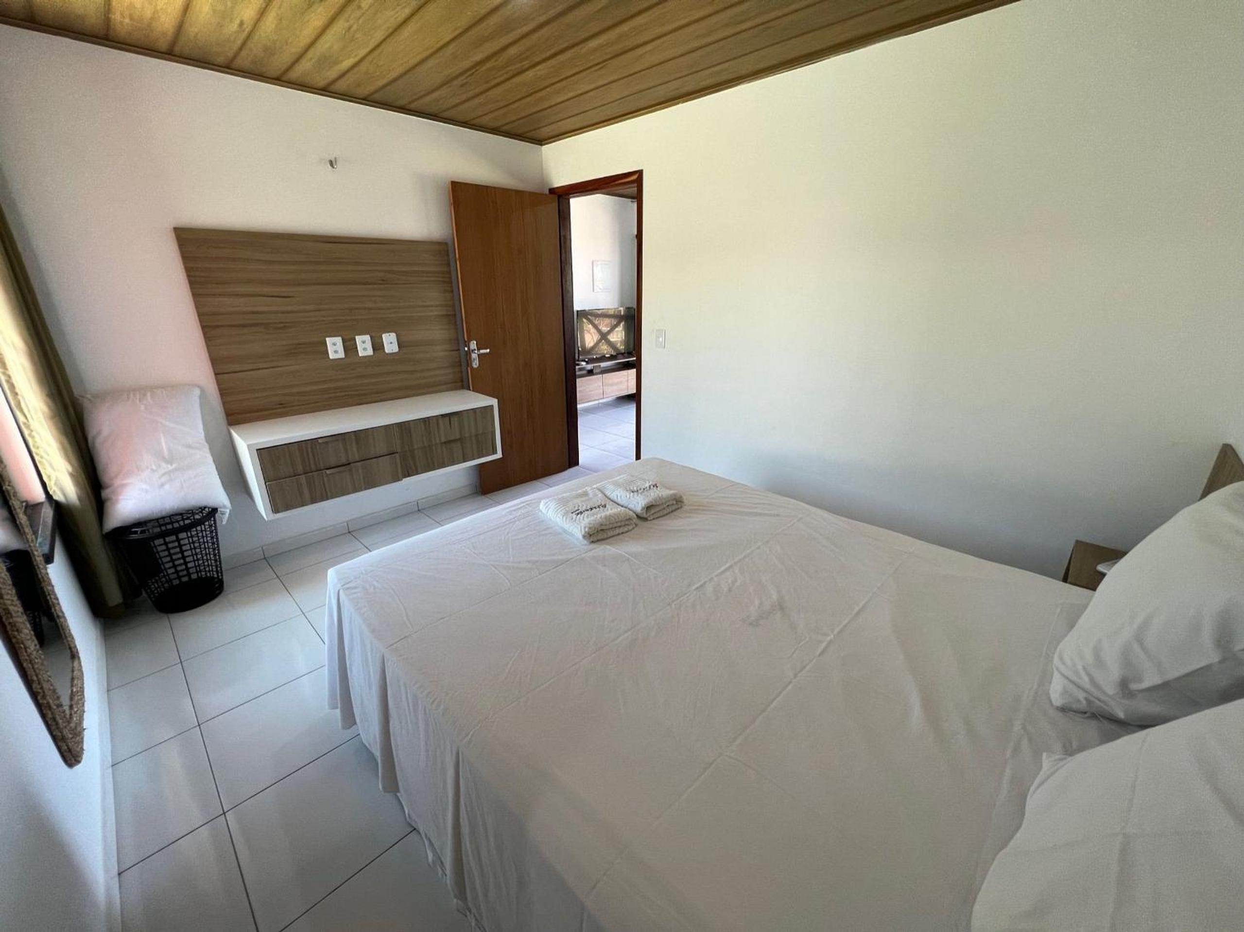 Apartamento completo no Chaleville Coqueiro com imensa área de lazer