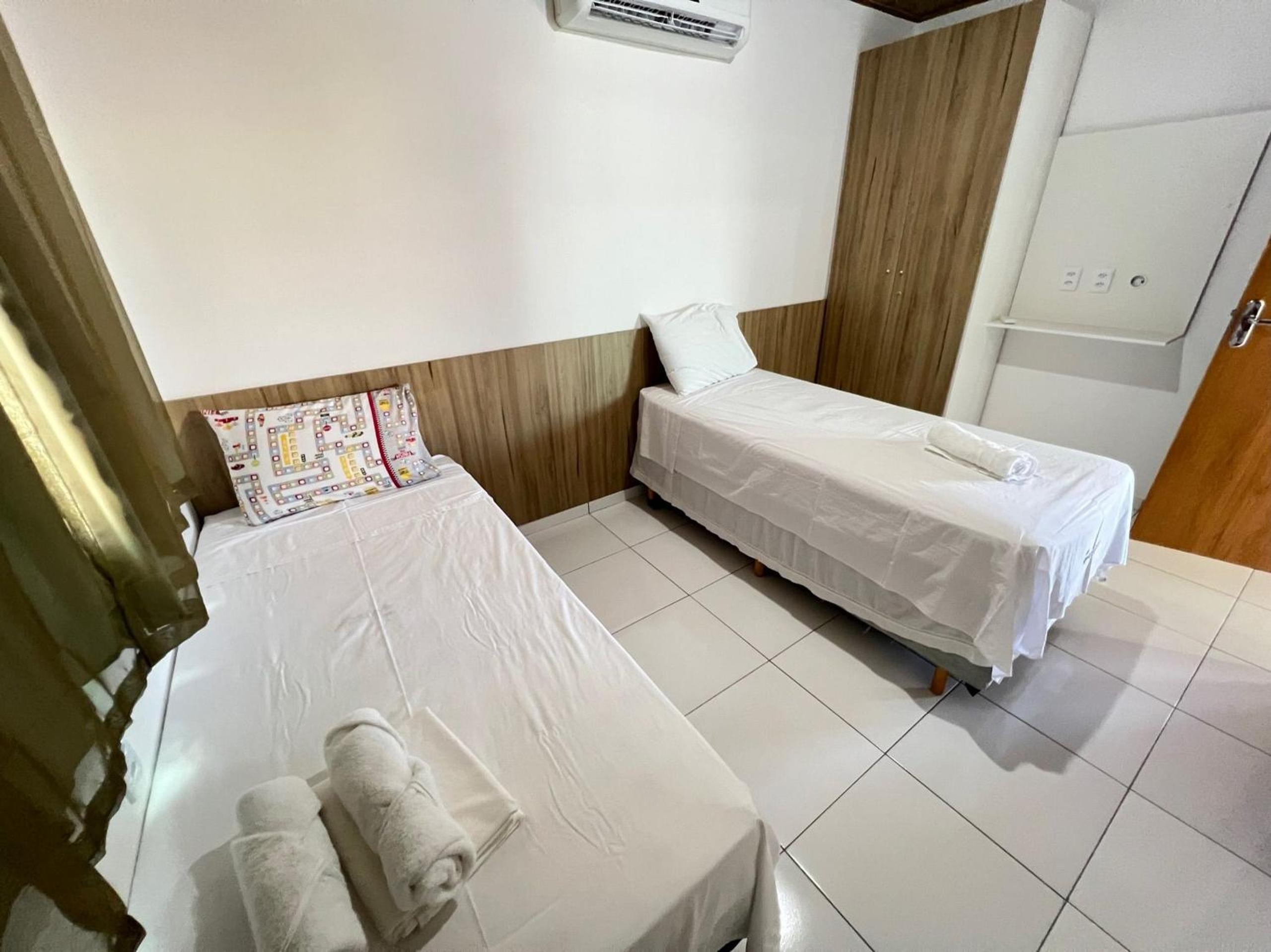 Apartamento completo no Chaleville Coqueiro com imensa área de lazer