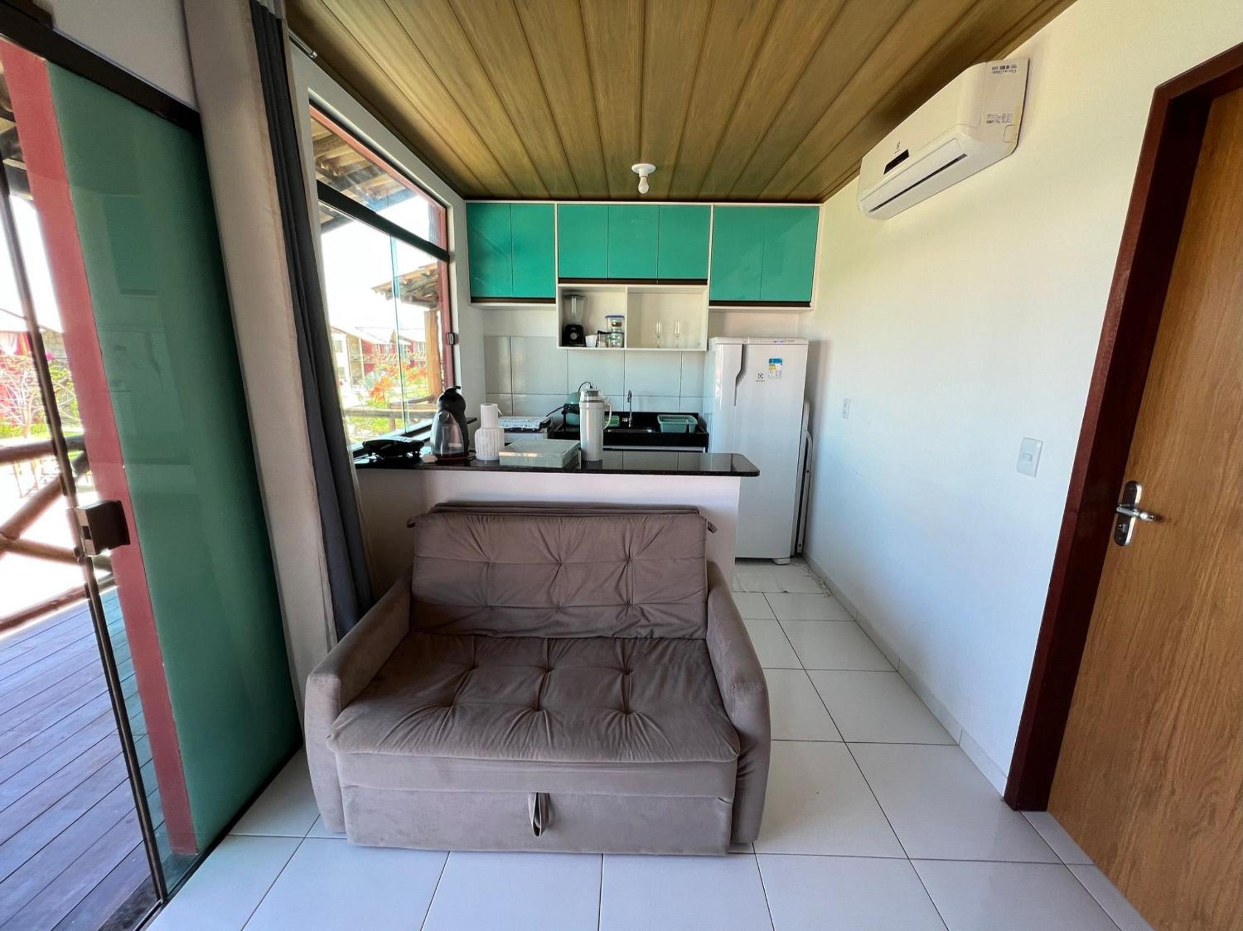 Apartamento completo no Chaleville Coqueiro com imensa área de lazer