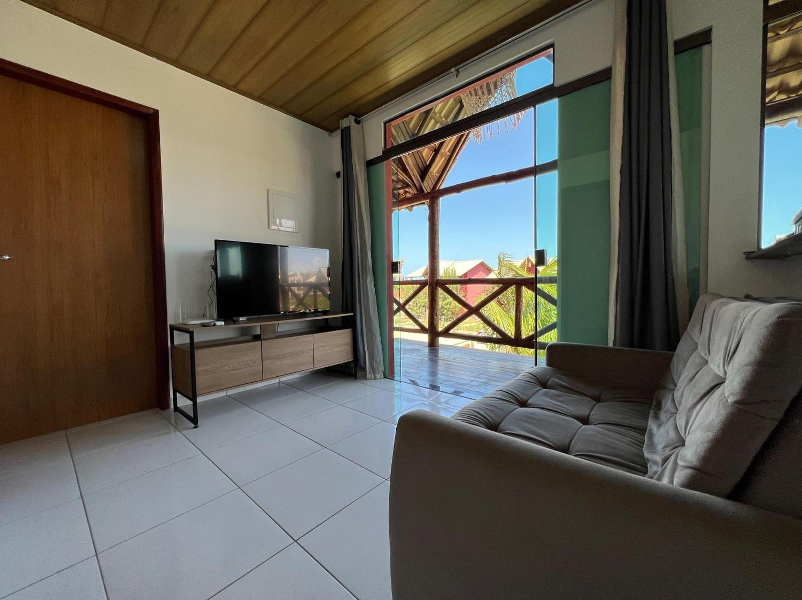 Apartamento completo no Chaleville Coqueiro com imensa área de lazer
