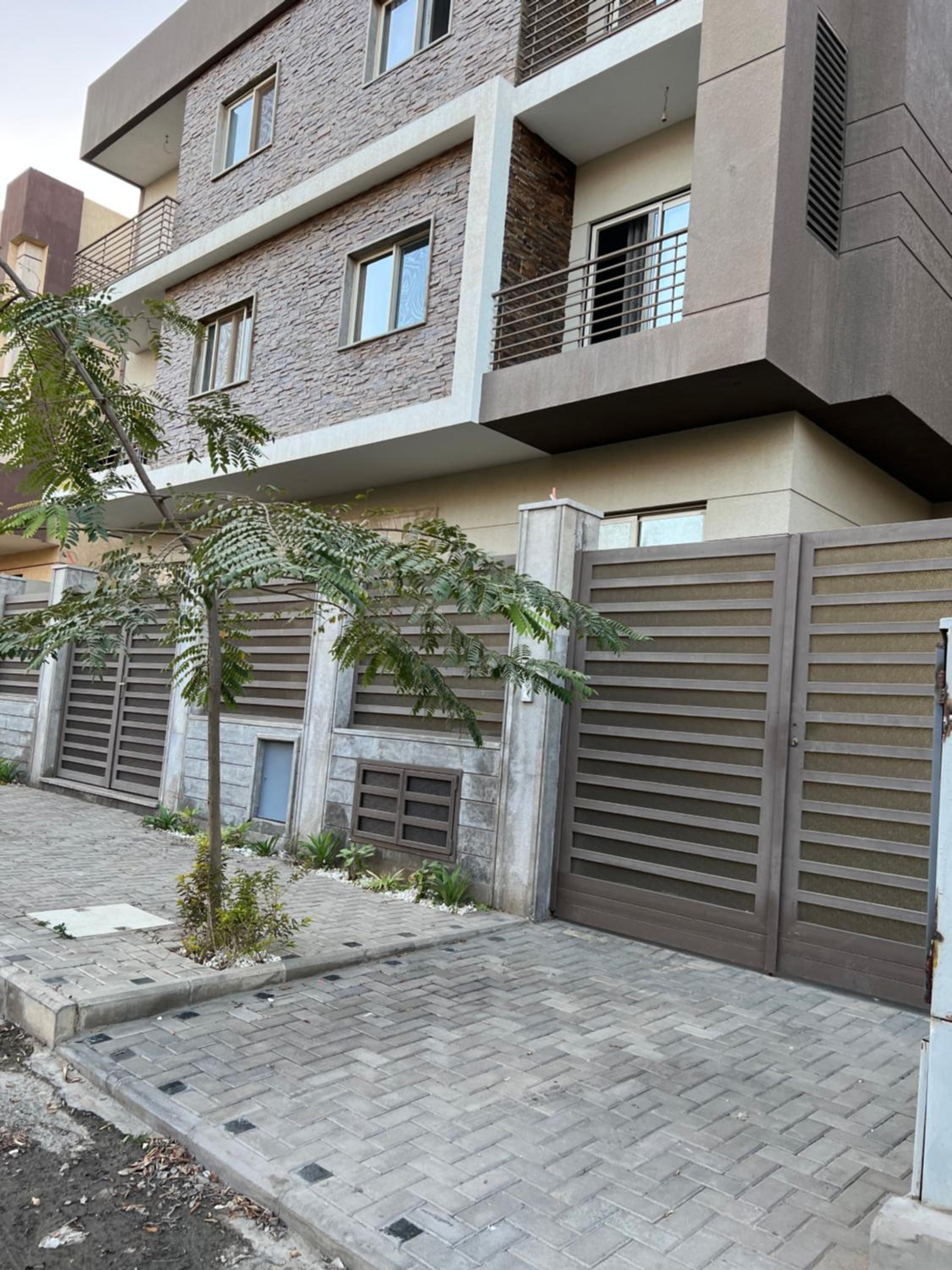 M Residence New Cairo - Families only