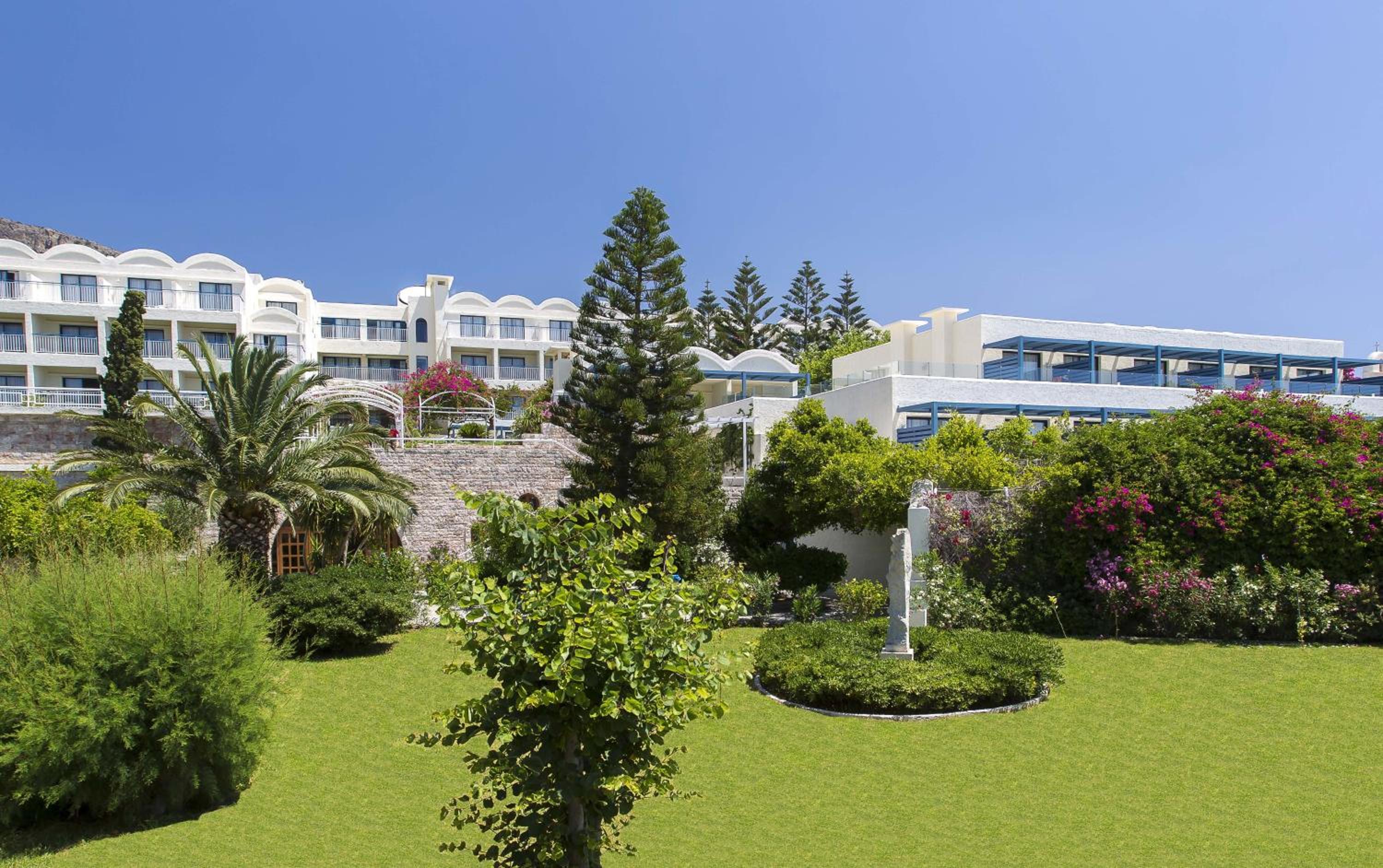 Mare Blue Hotel