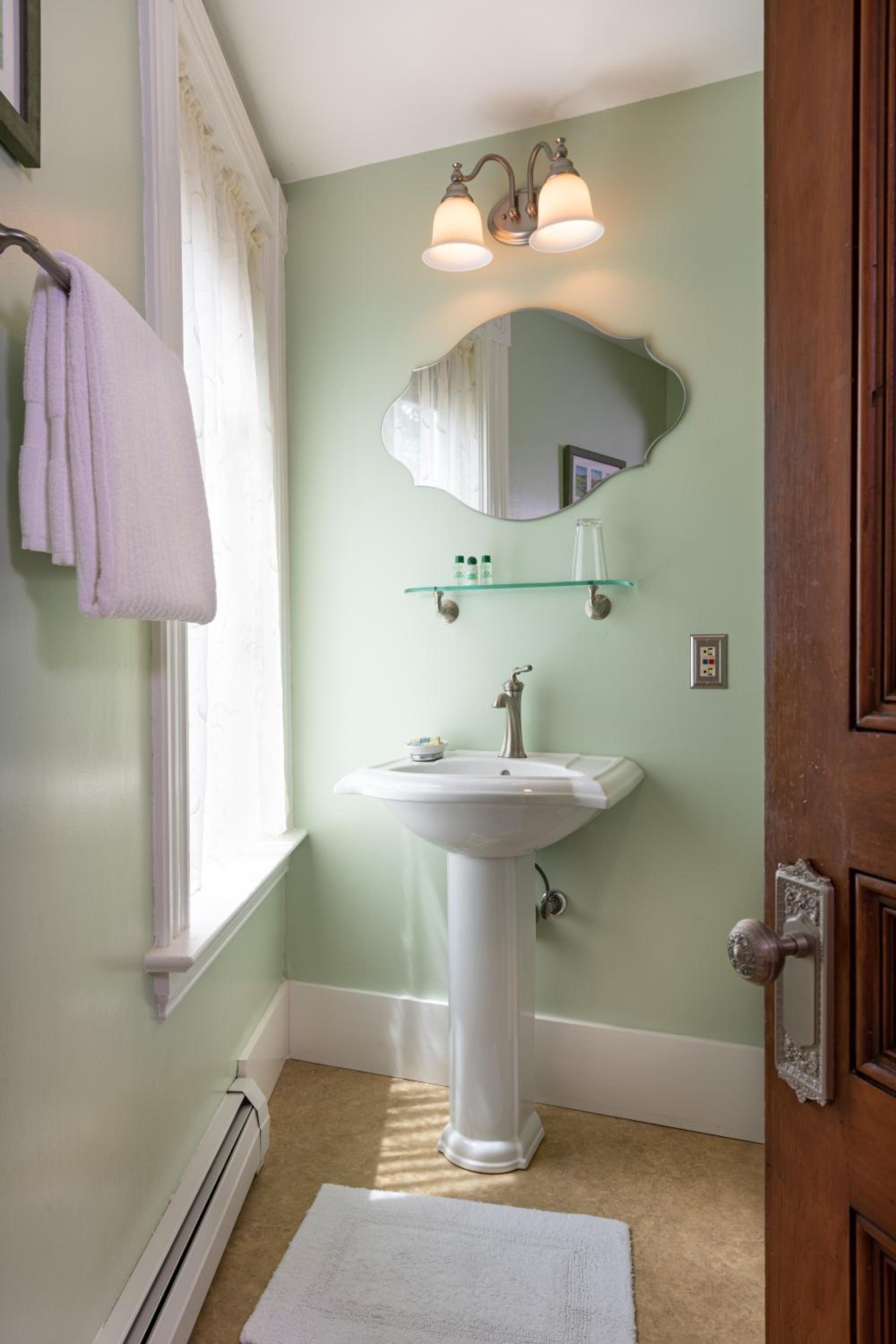 Sinclair Inn Bed & Breakfast view 5