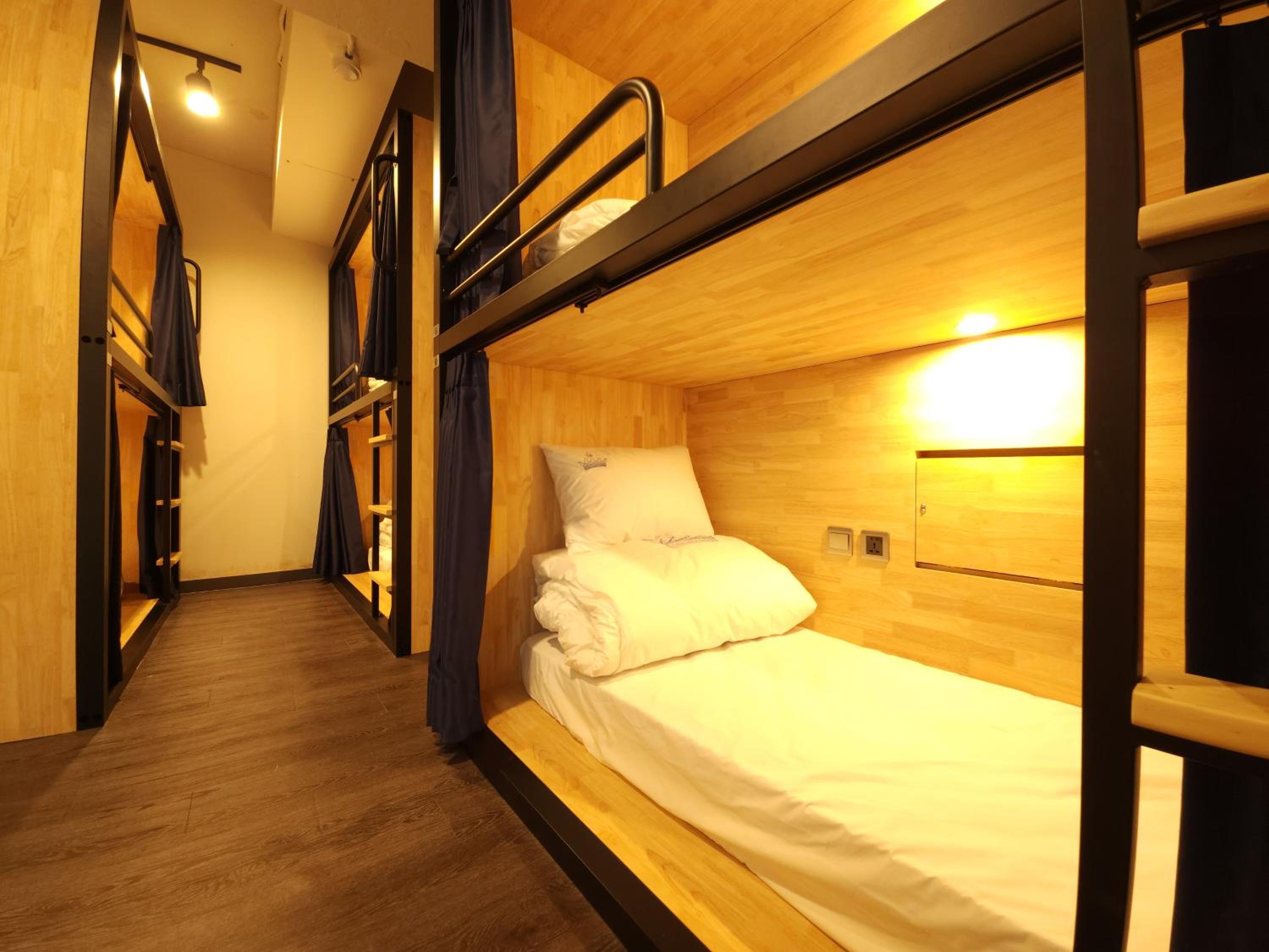 OYO Hostel Myeongdong 5