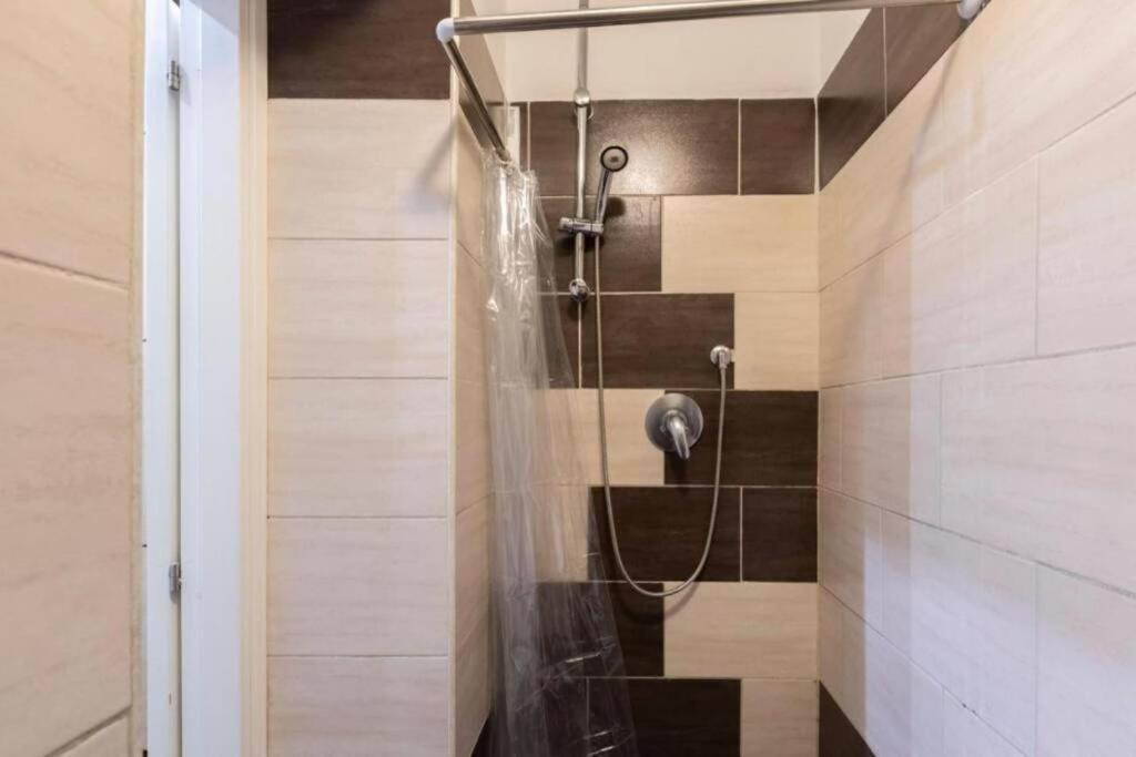 Daplace - Emilia Apartment