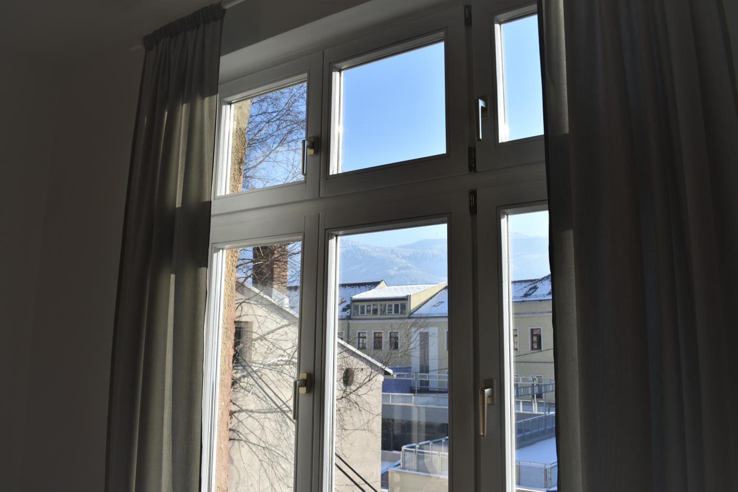 Apartment Mejtas with free parking