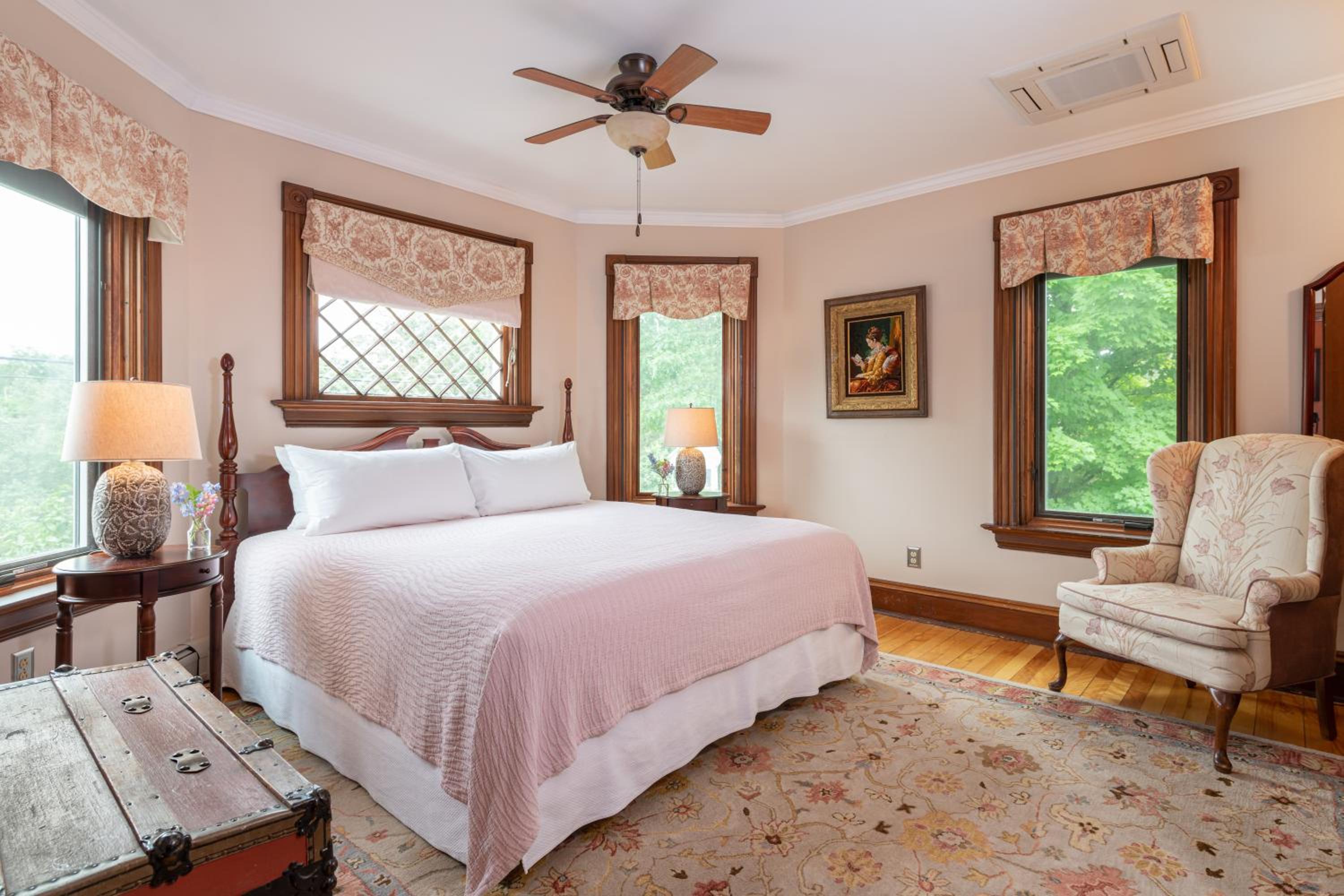 Sinclair Inn Bed & Breakfast view 2