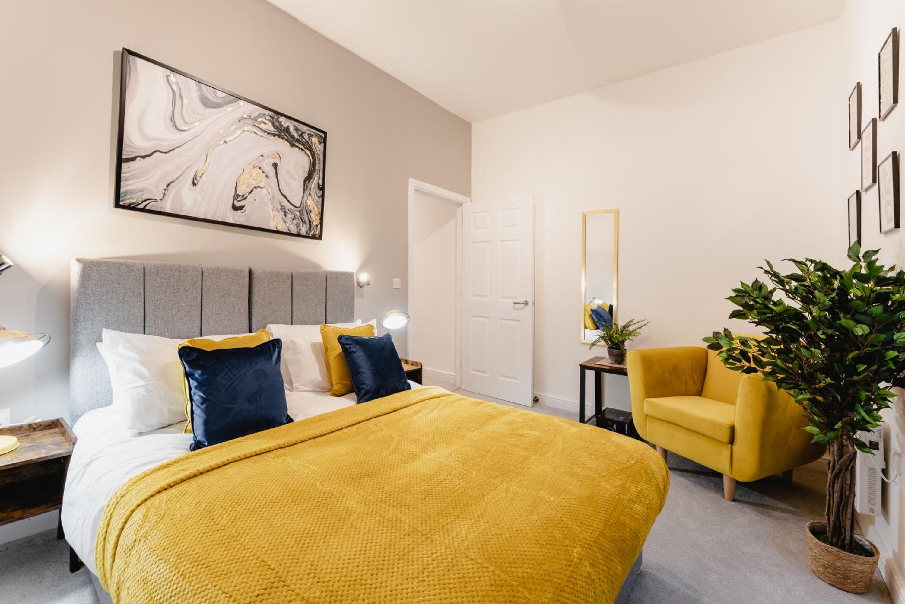 Prescott Court by Guestz view 3