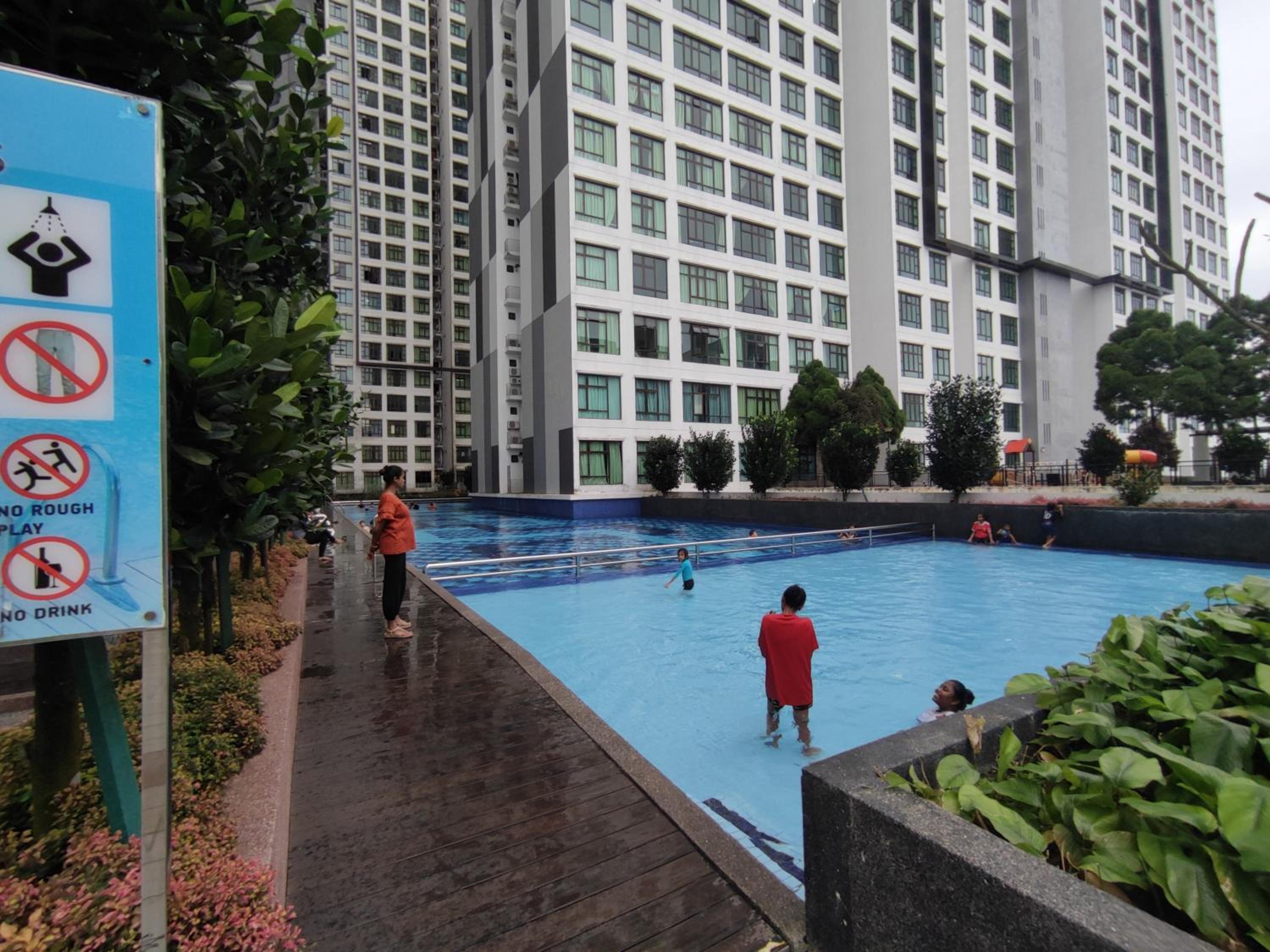 5 mins to MidValley Netflix 3Bedroom