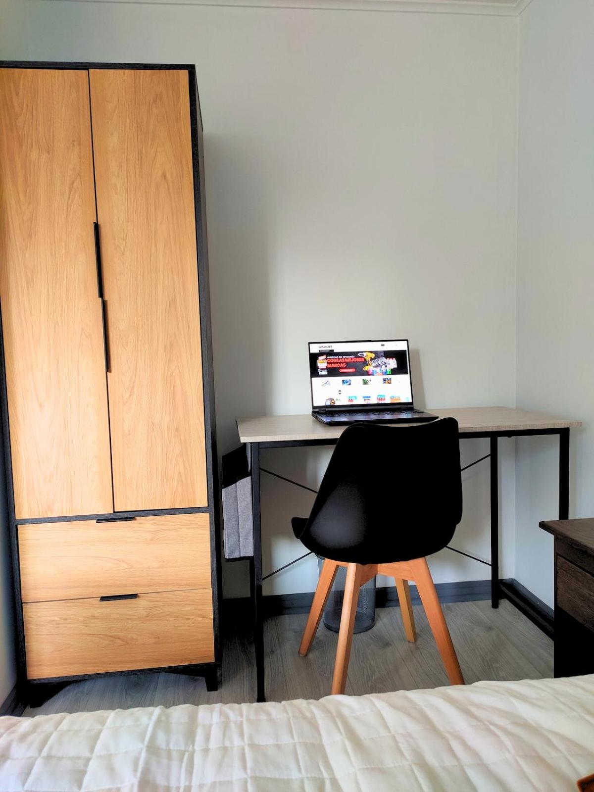 Moderna Cabaña con tinaja caliente