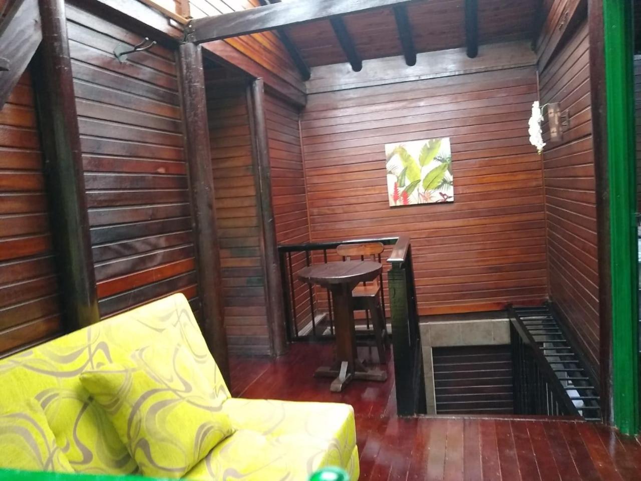 Chalet al lado del rio Pance