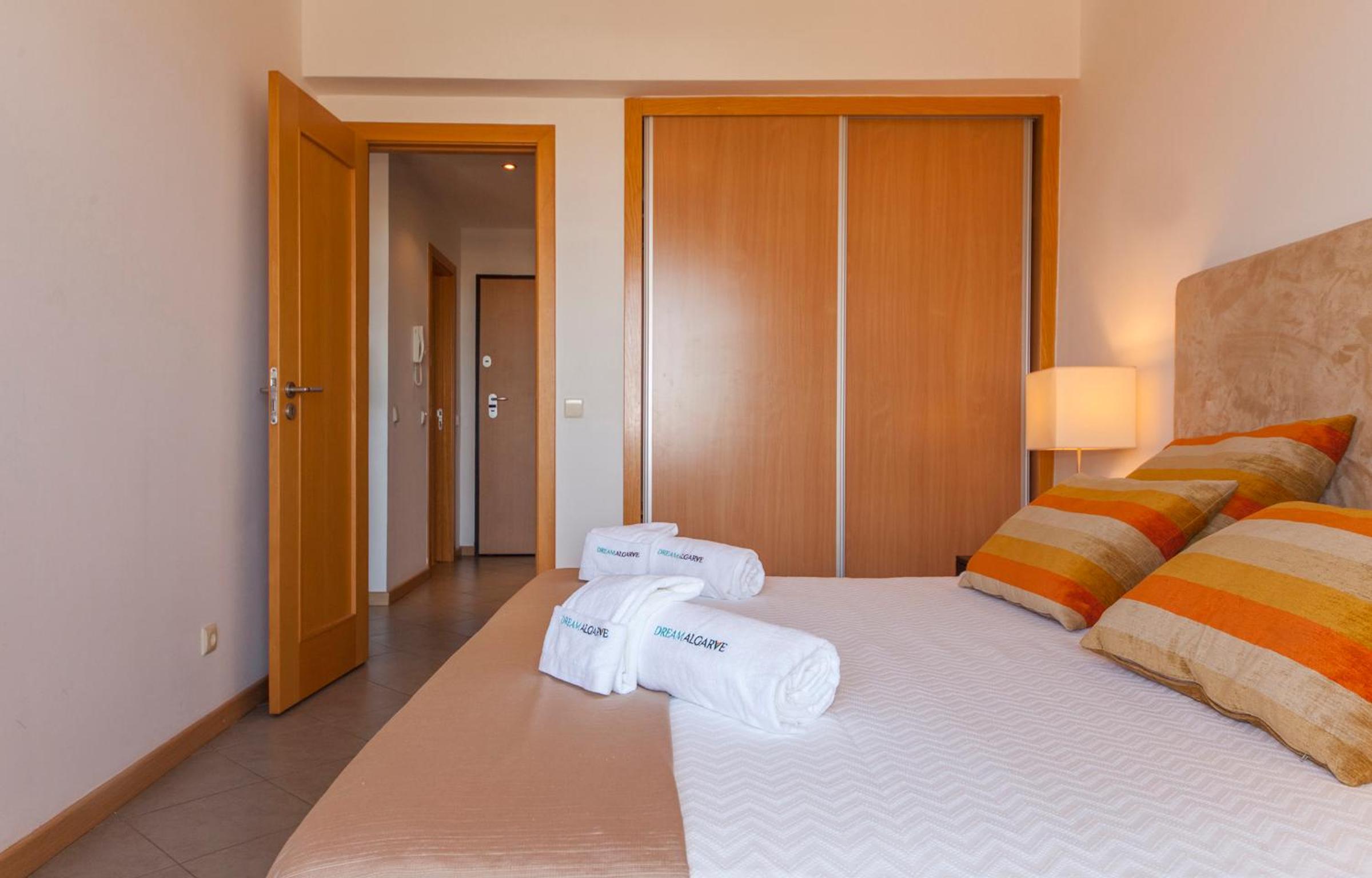 B42 - Oceano Atlantico Apartment view 4