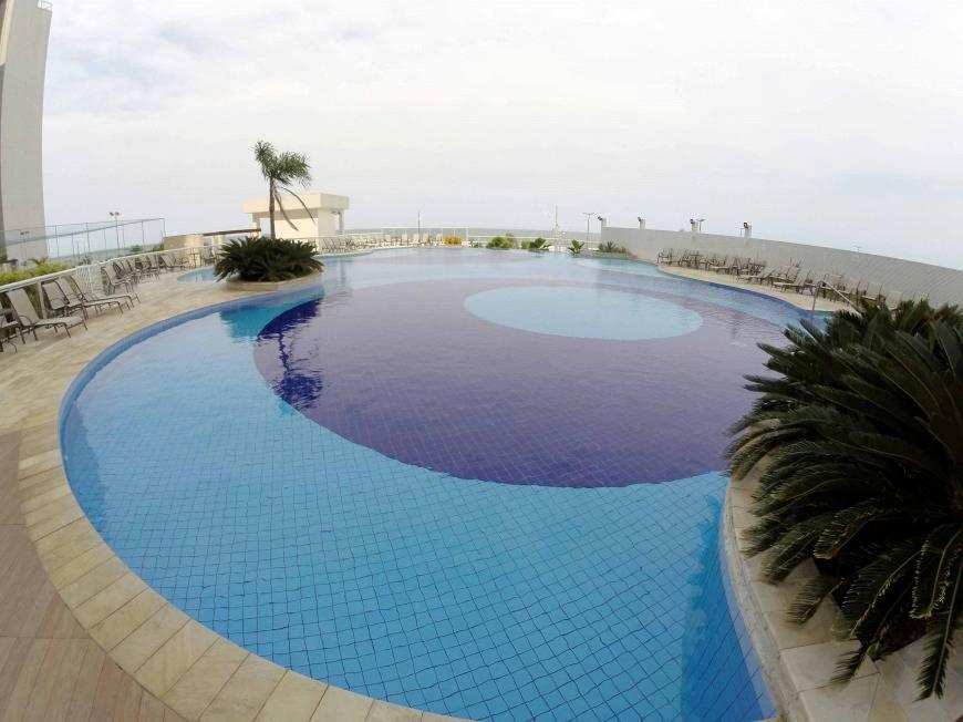 Lindo Apto Pé na areia Frente para Mar