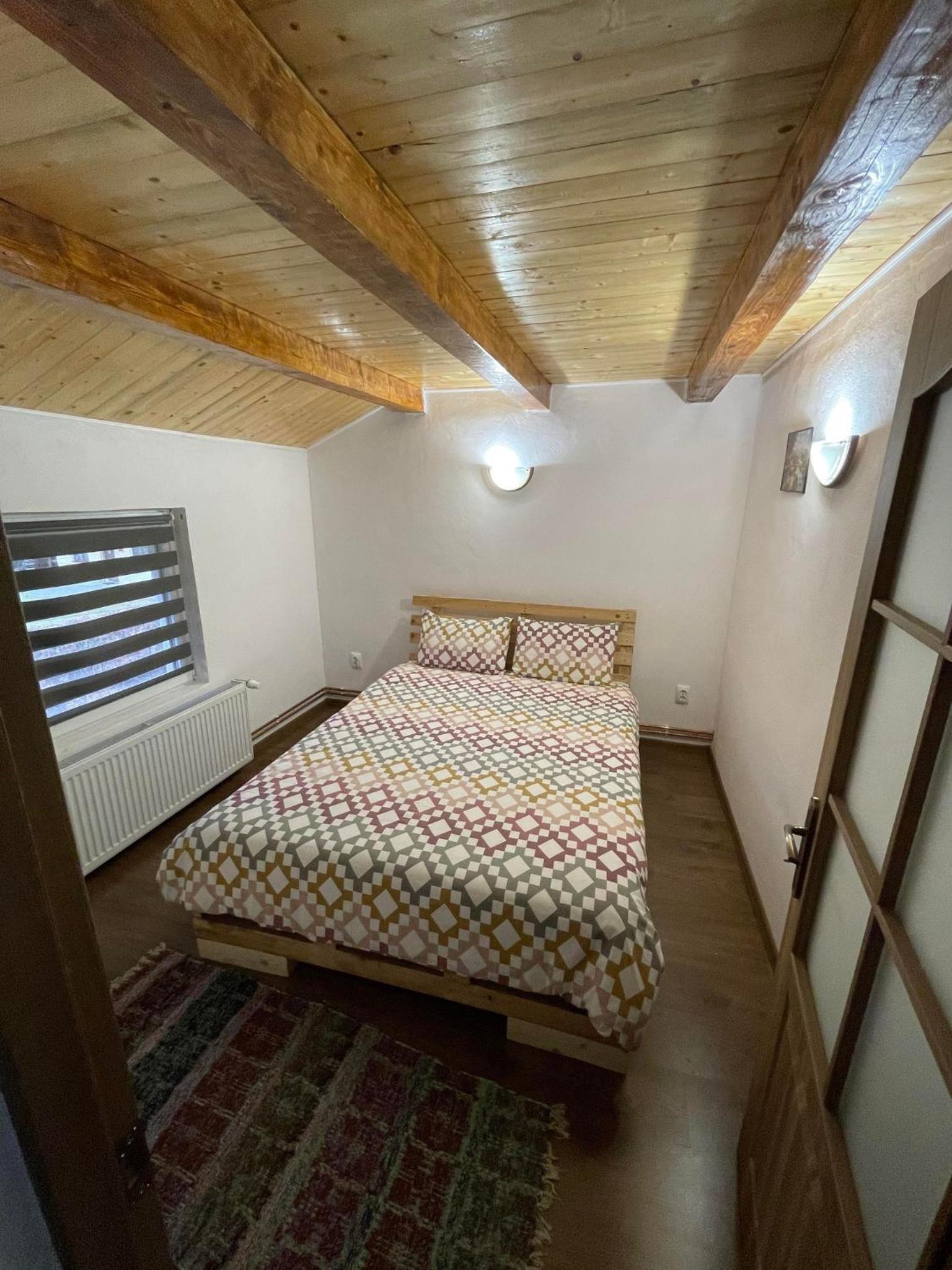 Cabana Tudor view 2