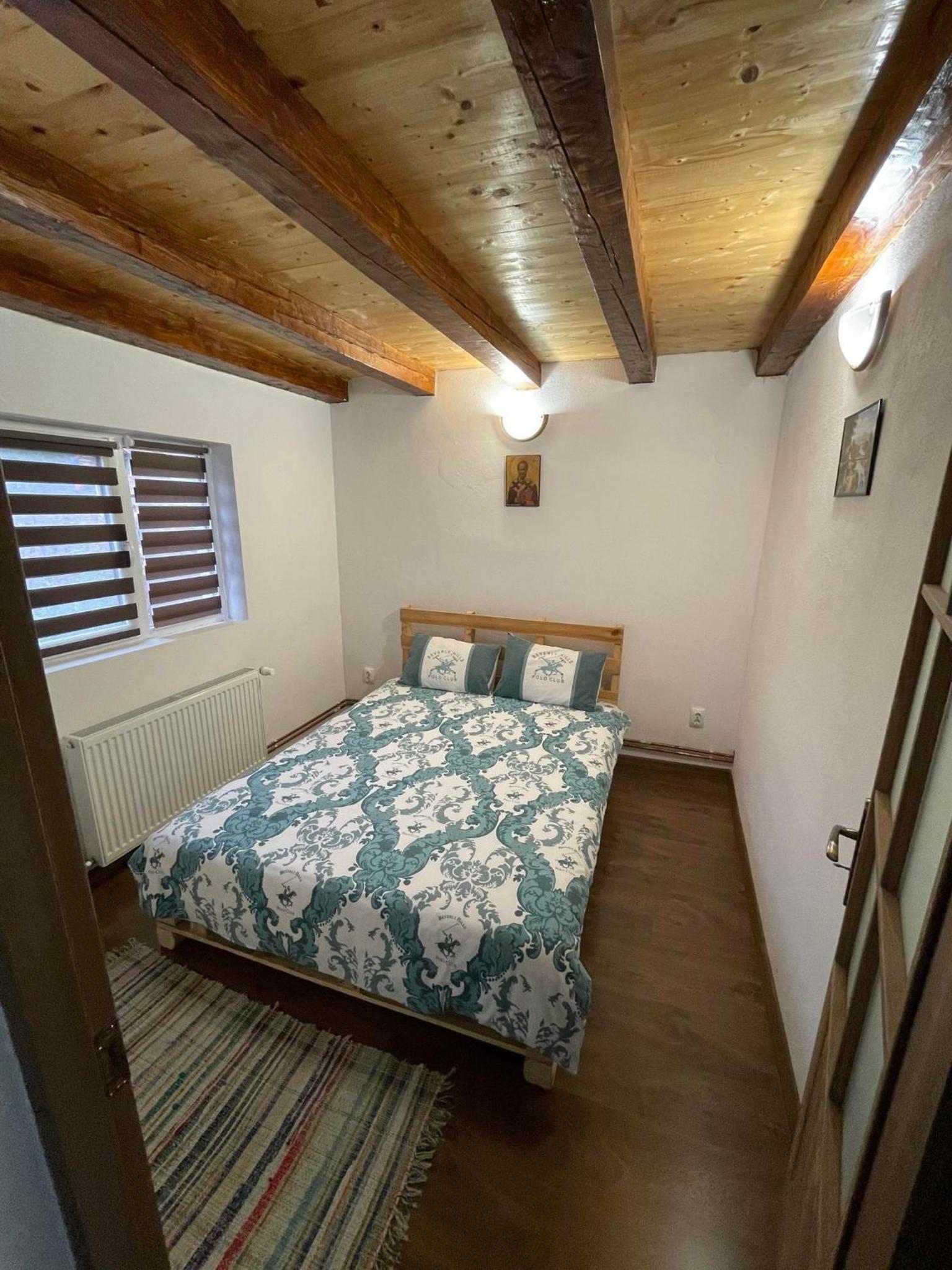 Cabana Tudor view 5