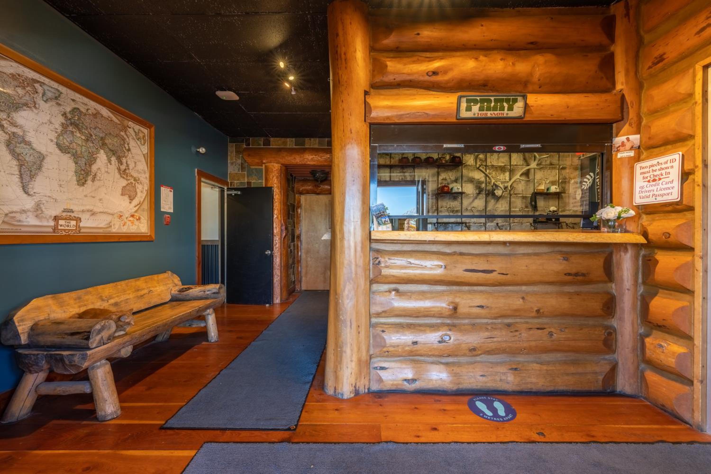 Fernie Vacations - The Raging Elk Adventure Lodging - Property Image 2