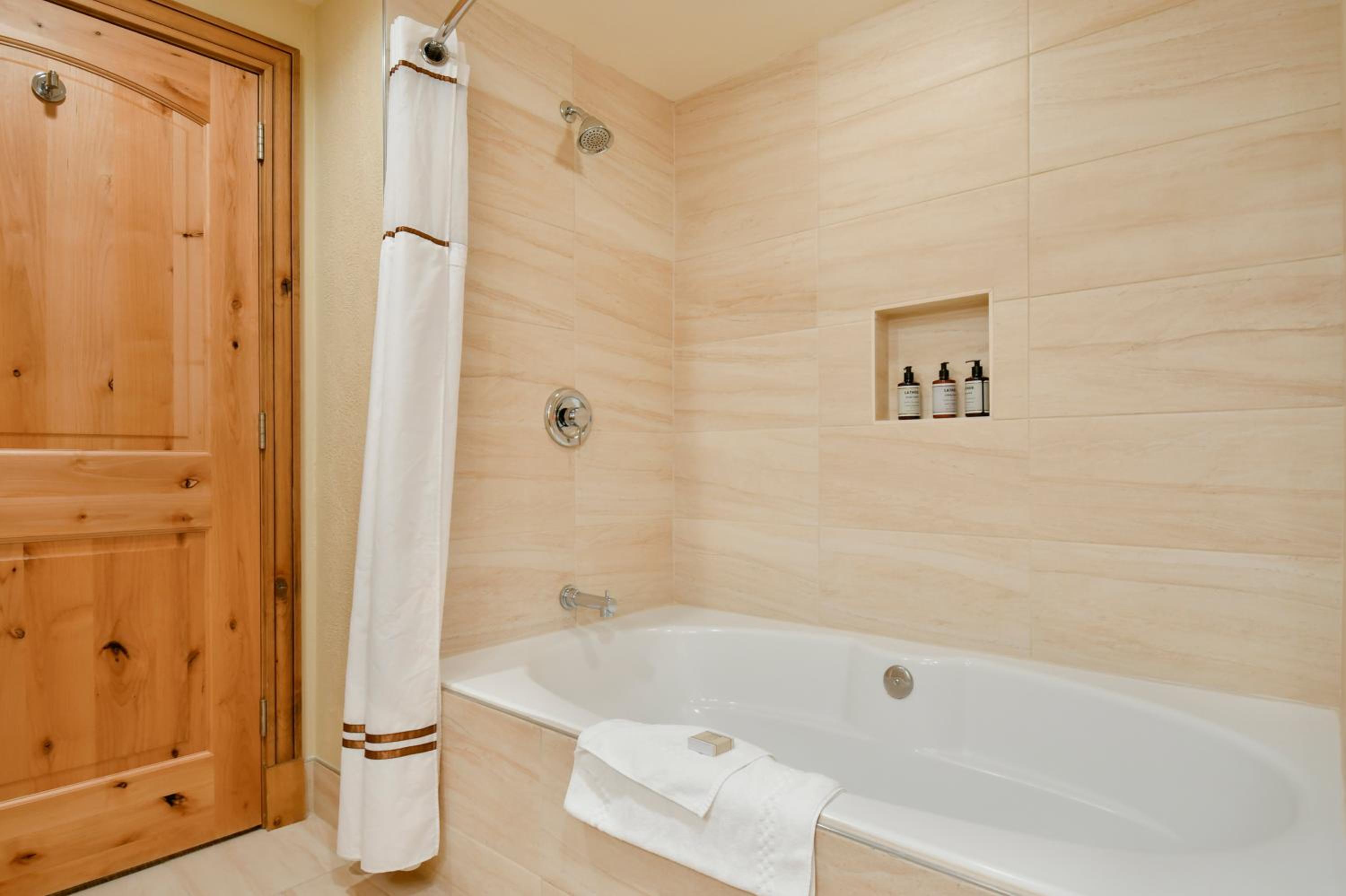 Grand Summit Hotel - Canyons Village, a RockResort, photo 184