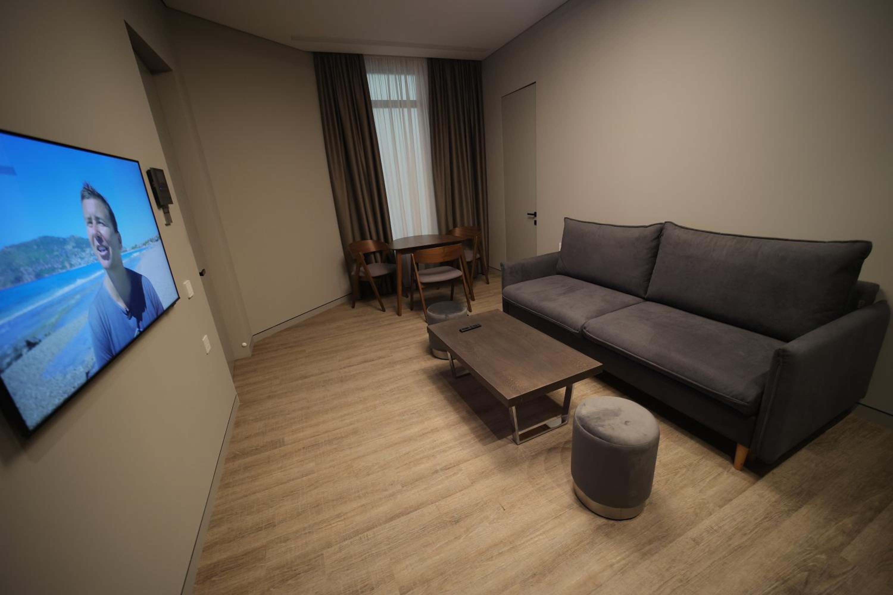 Avenue Residence