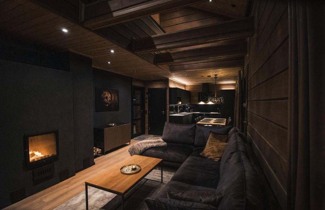 Le-Villa Black
