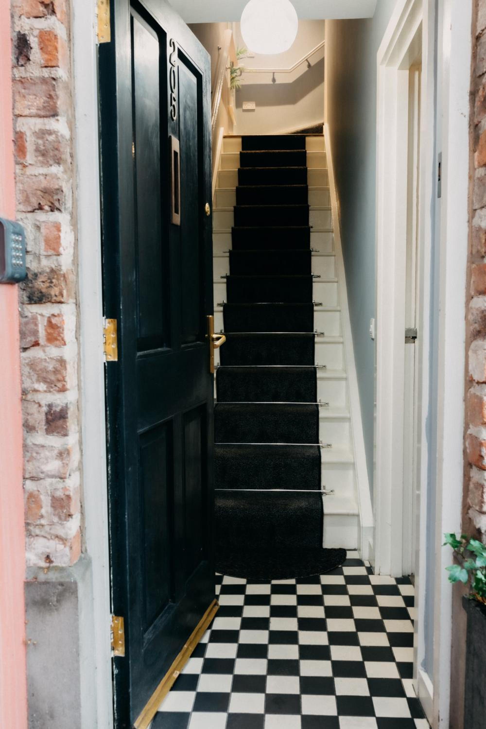 Belfast City self catering 3 bedroom town house view 4