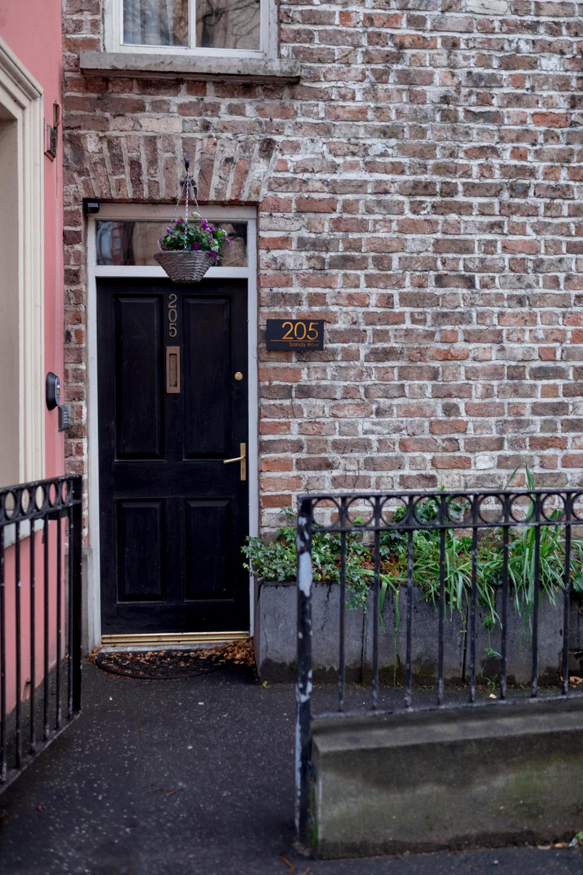 Belfast City self catering 3 bedroom town house view 3