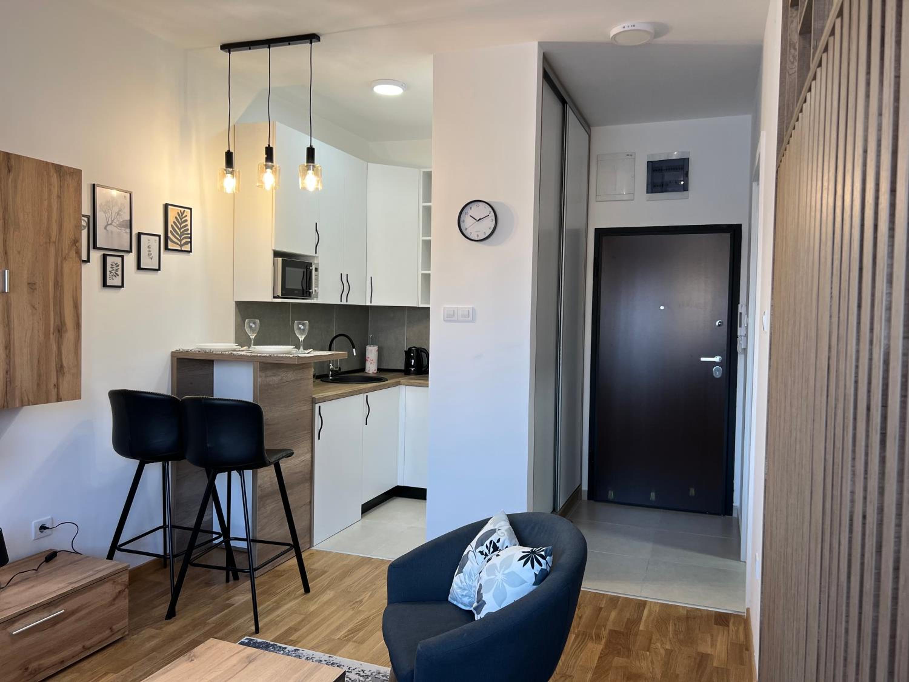 Apartment Joe private parking view 4