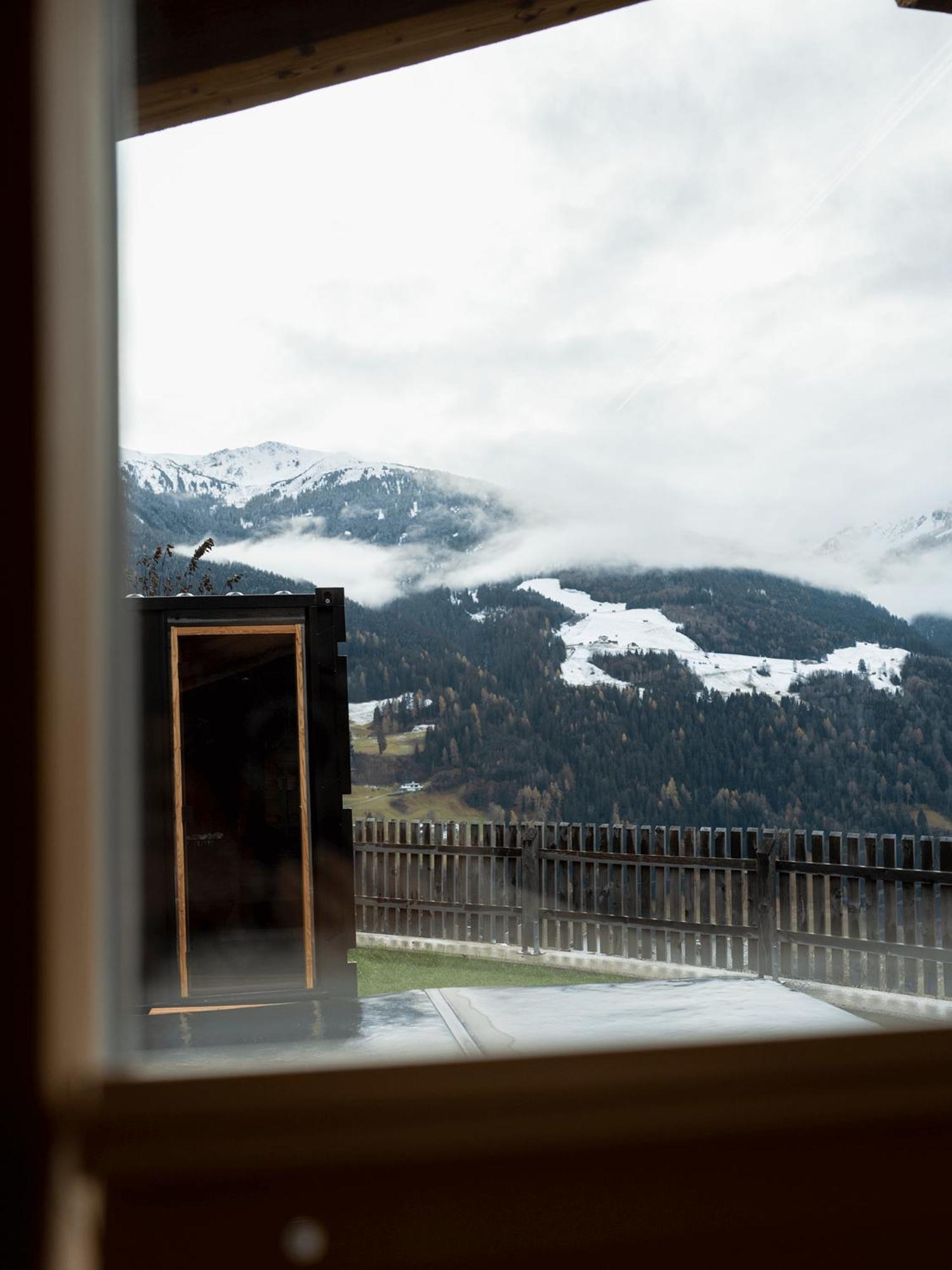 Chalet Hittli 1065 Tirol sauna garden WiFi guest card