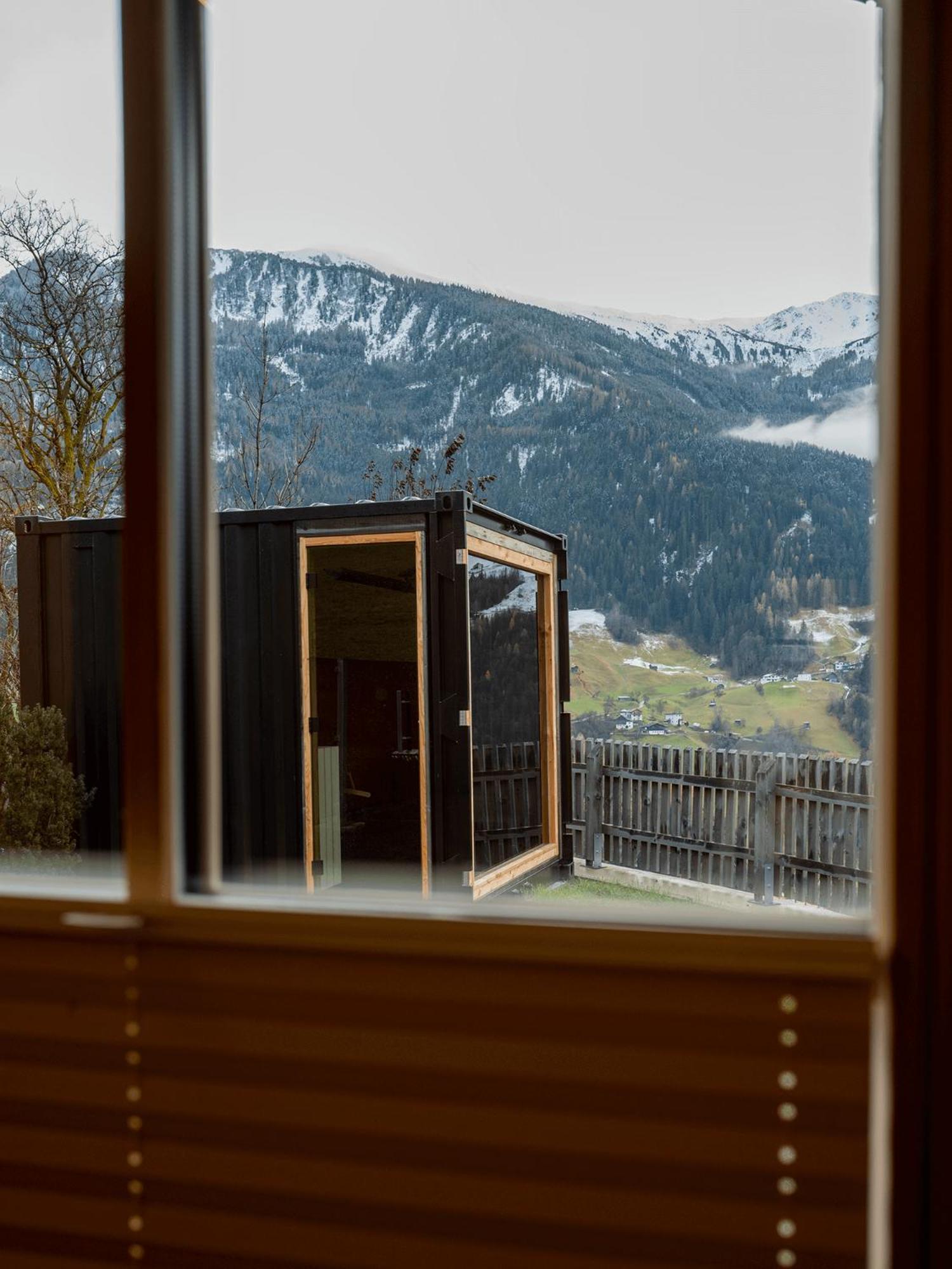 Chalet Hittli 1065 Tirol sauna garden WiFi guest card