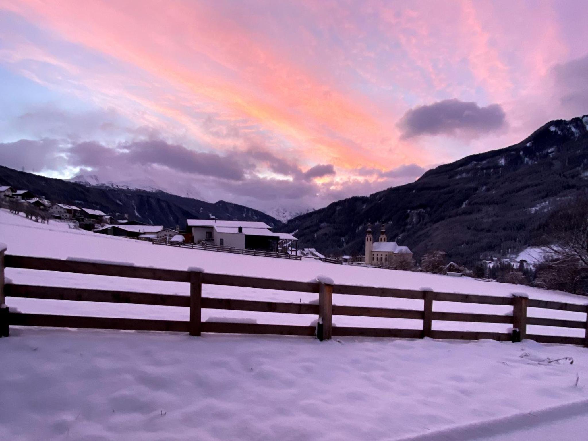Chalet Hittli 1065 Tirol sauna garden WiFi guest card