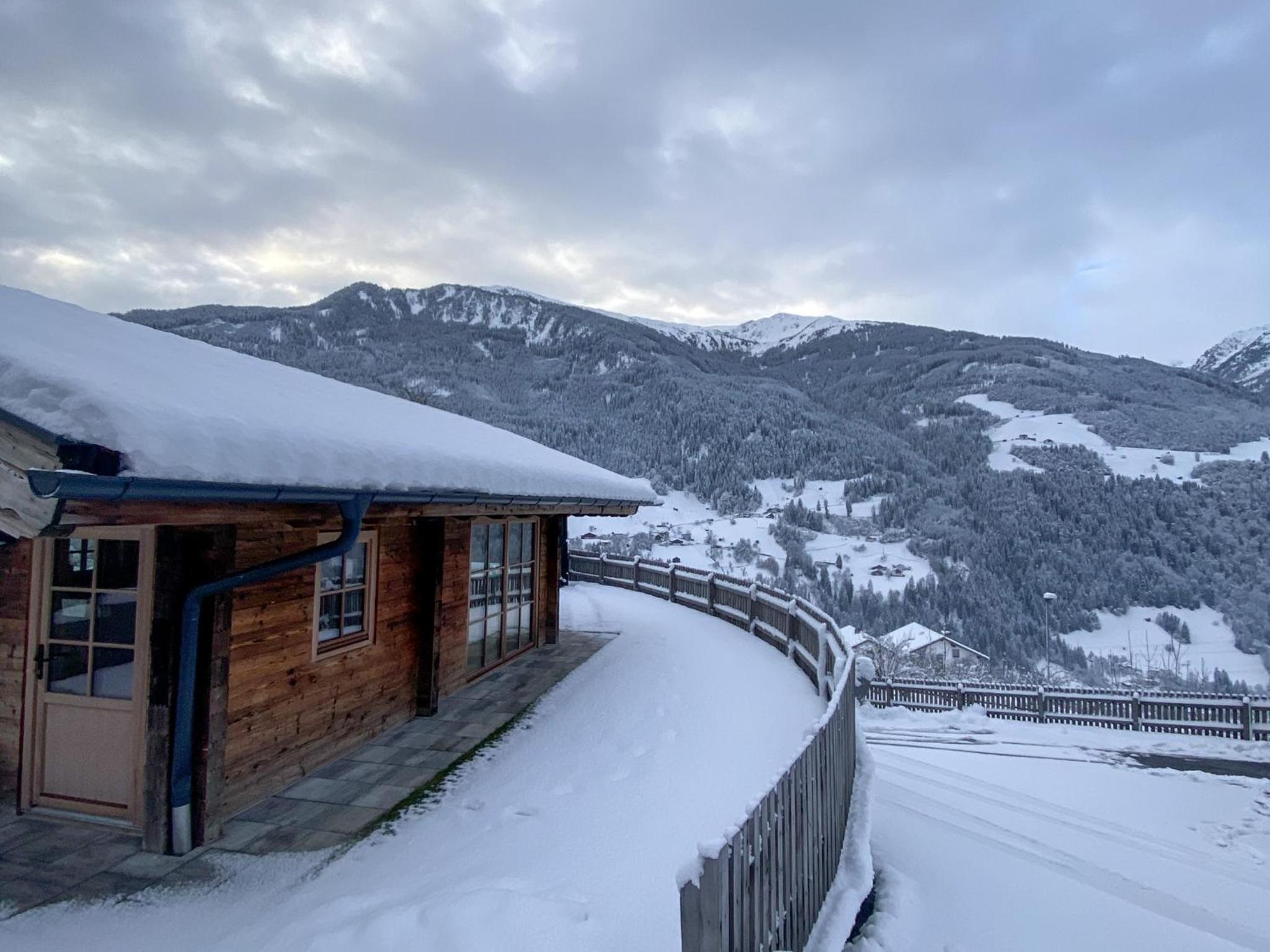 Chalet Hittli 1065 Tirol sauna garden WiFi guest card