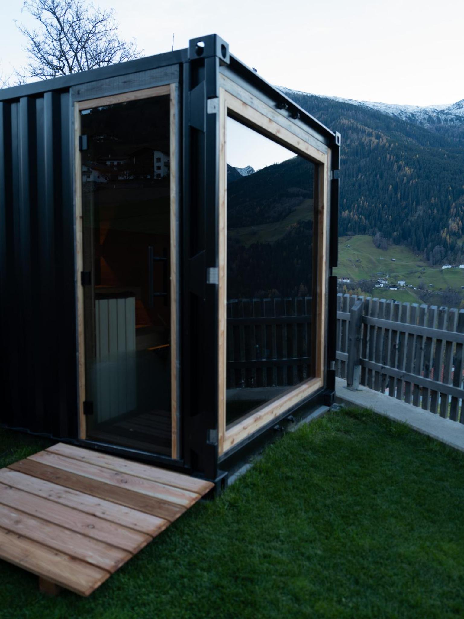 Chalet Hittli 1065 Tirol sauna garden WiFi guest card