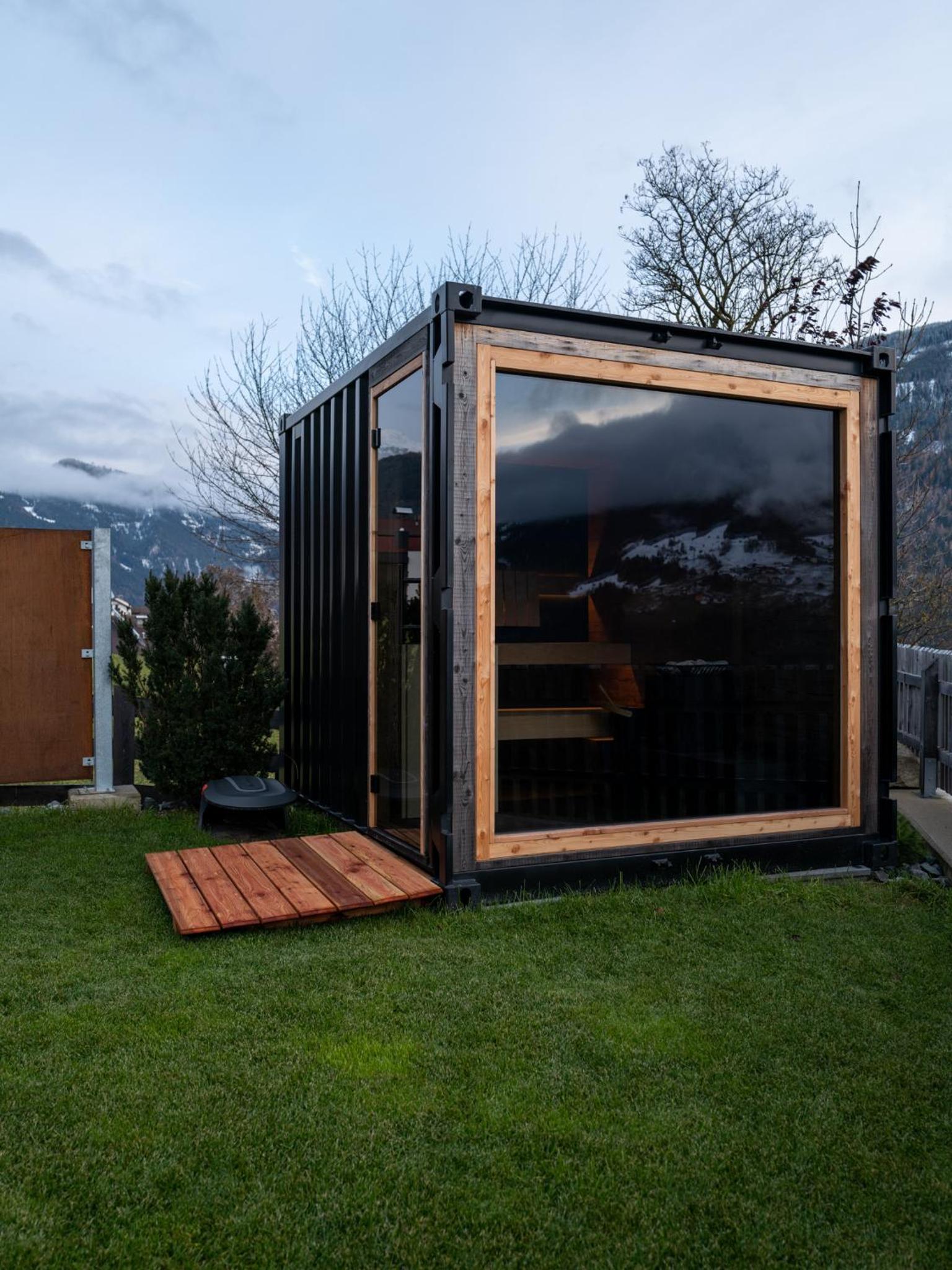 Chalet Hittli 1065 Tirol sauna garden WiFi guest card