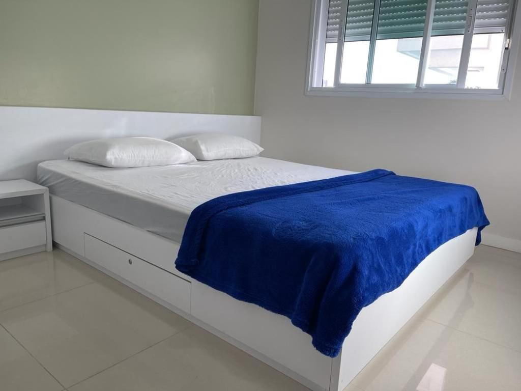 1053 - Praia de Bombinhas locação de temporada - Residencial Egídio Pinheiro Apto 302 B