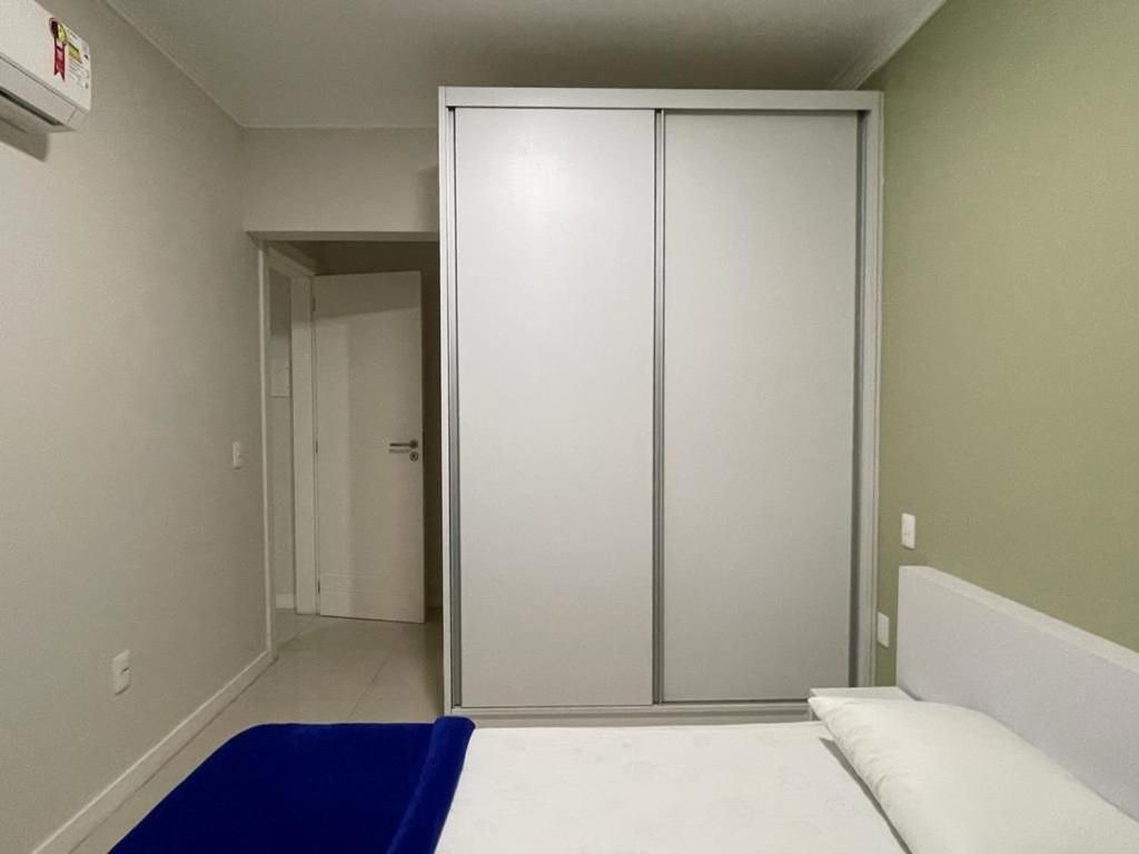 1053 - Praia de Bombinhas locação de temporada - Residencial Egídio Pinheiro Apto 302 B
