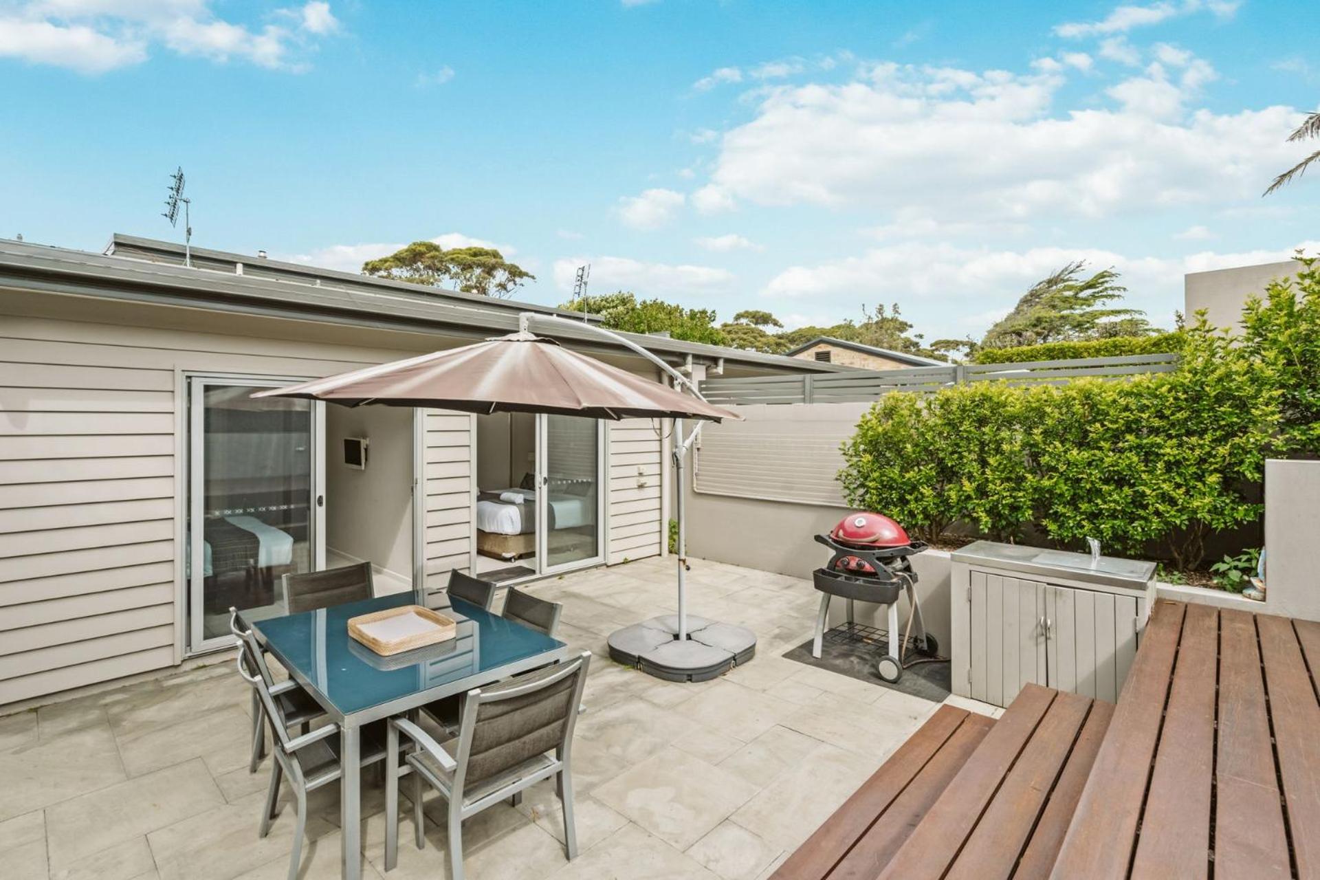 Allure at Hyams Beach - seconds to white sands