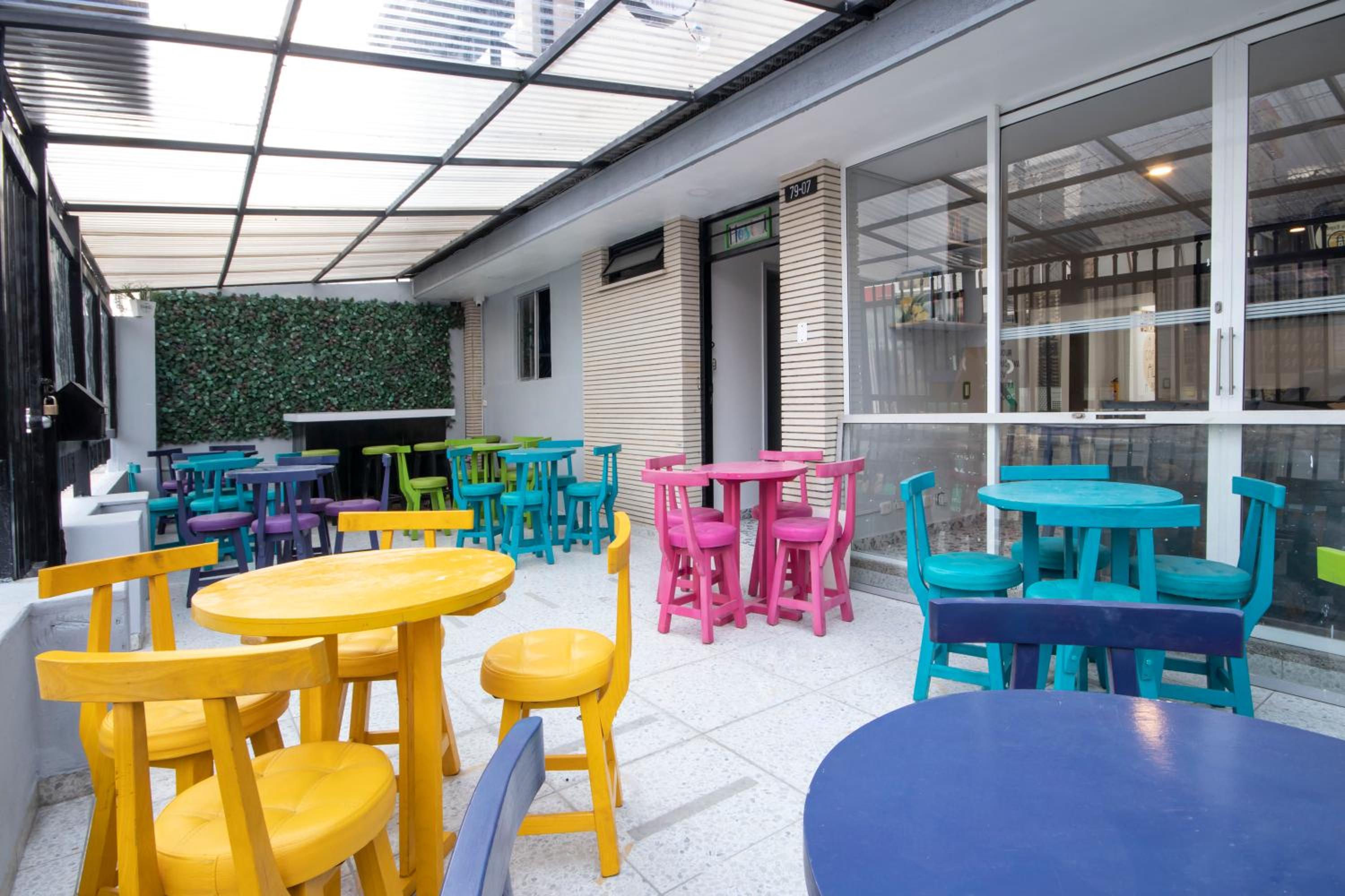 Urbana Hostel
