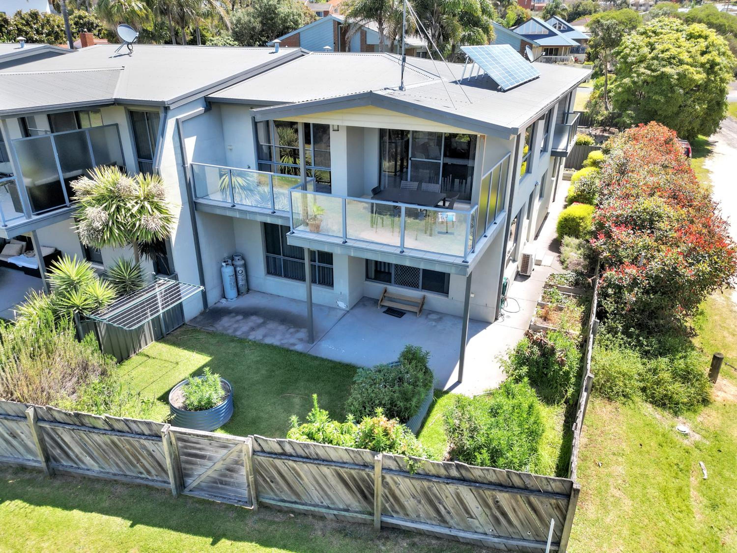 Tura Beach House