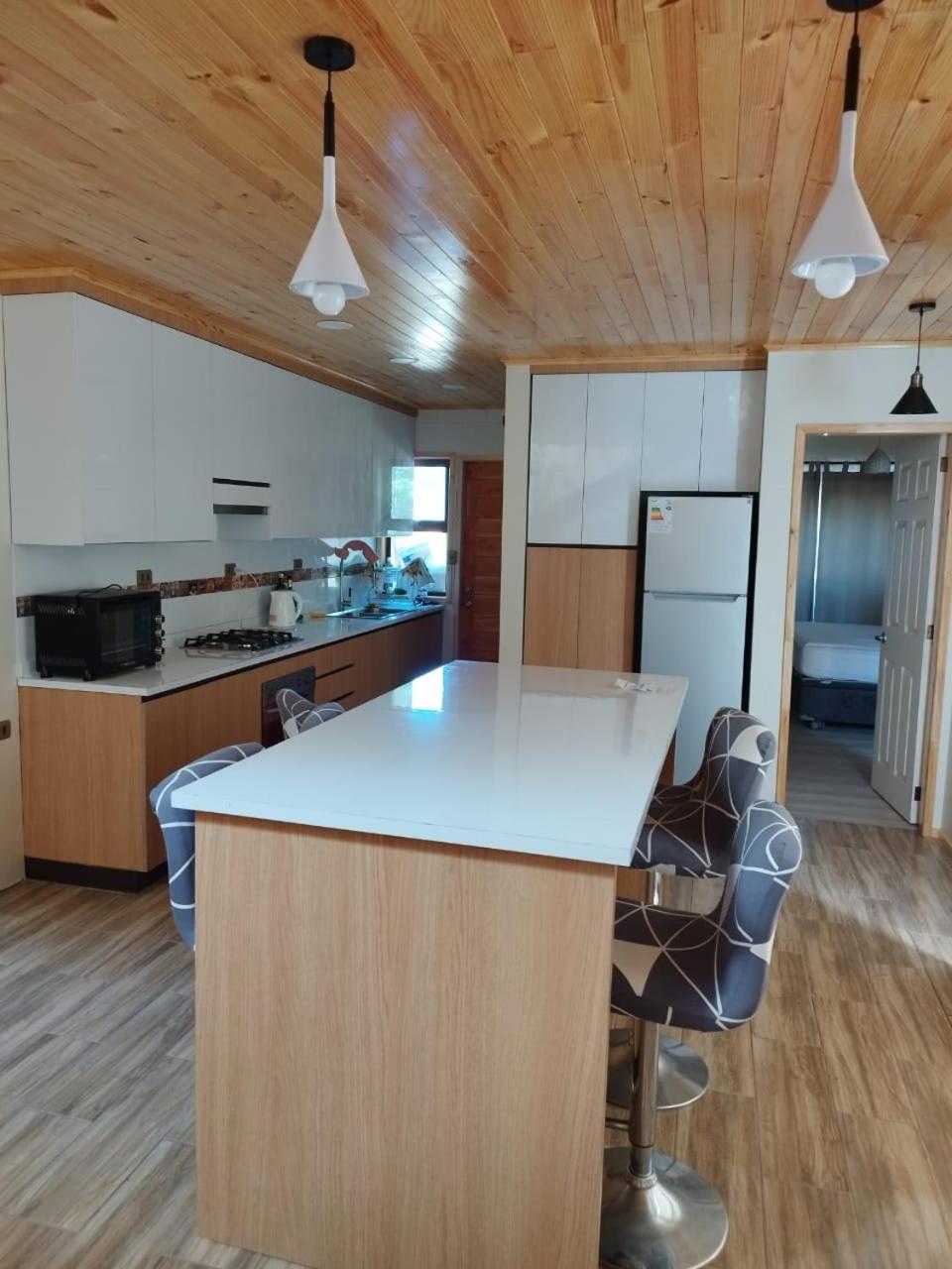 Hermosa casa a pasos de la playa, excelente vista.