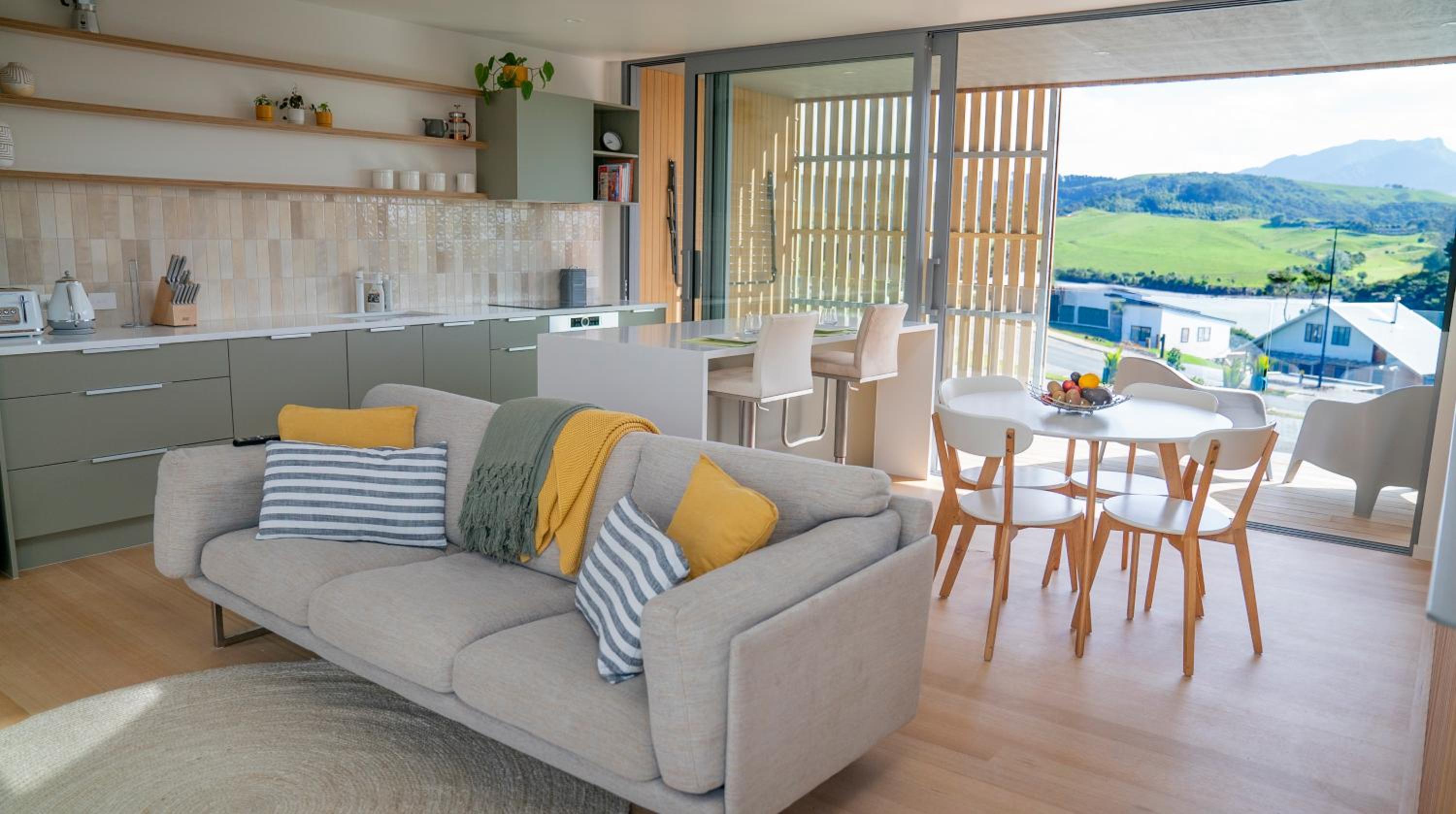 Coastal Living in Comfort view 5