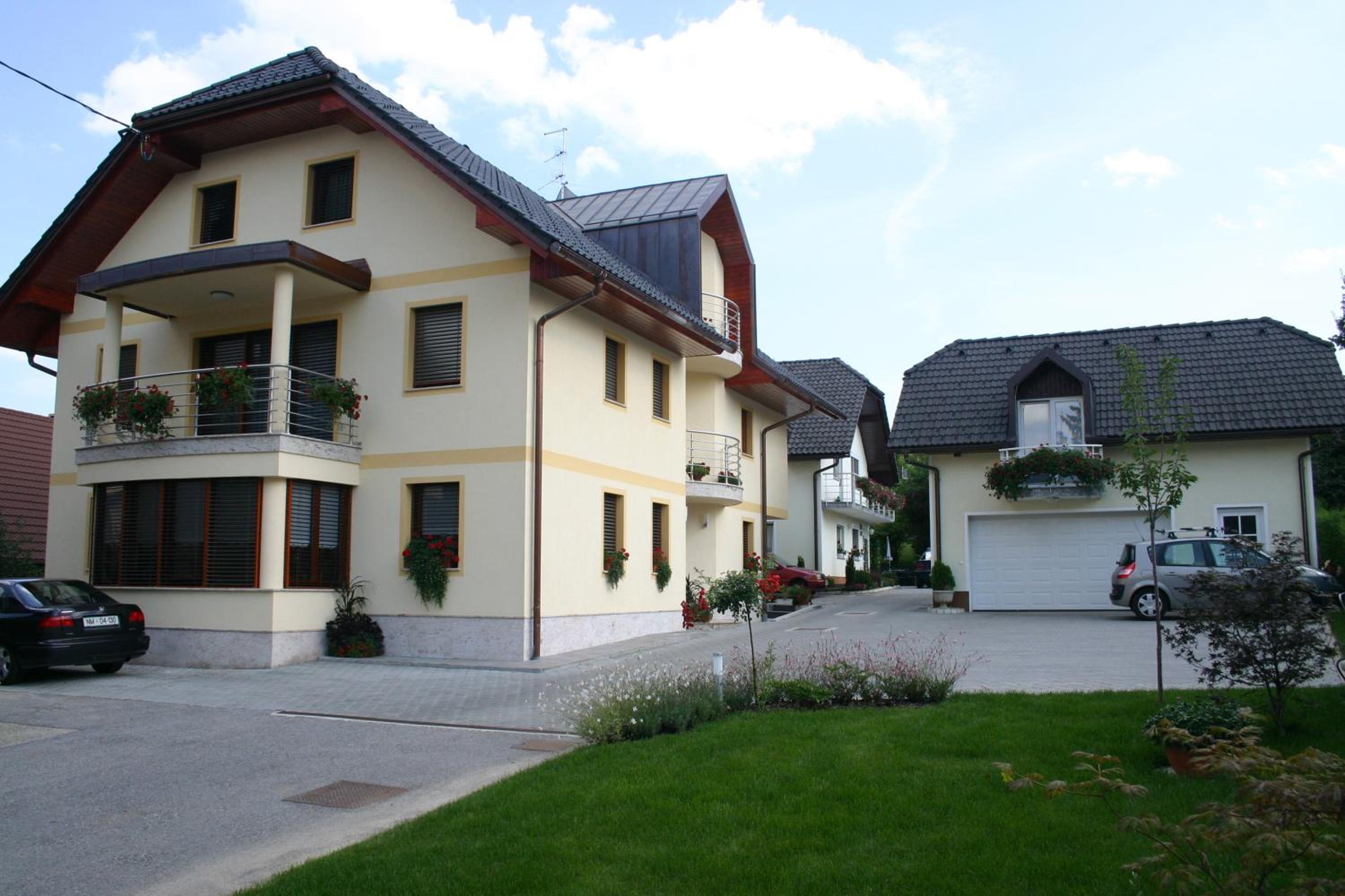 Photo 38