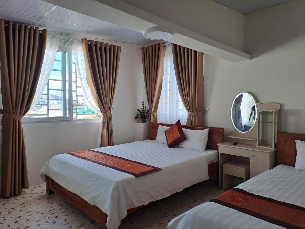 Thien Phu Guesthouse Dalat view 4