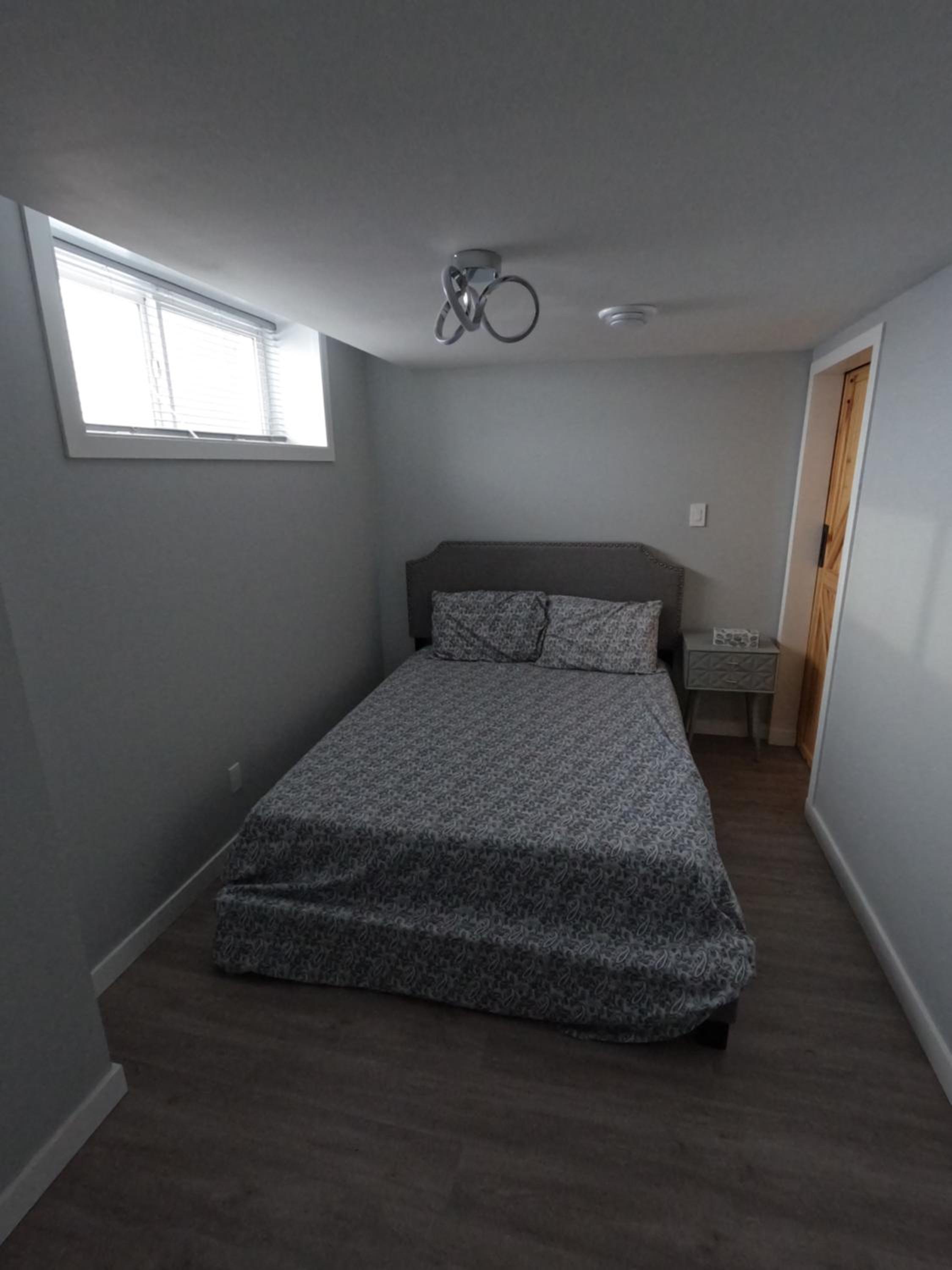 Gorgeous Basement Apartment